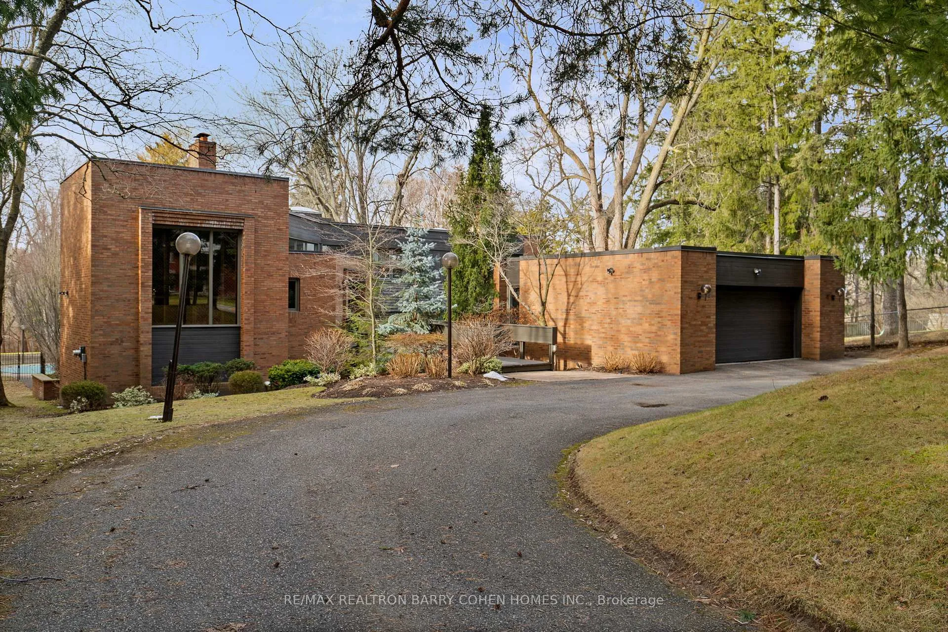 Front of 18 Old English Lane
