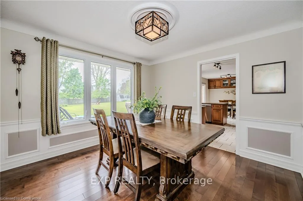 Photo 9 of 11 Coachman Crescent, Hamilton, Freelton — HOMEH