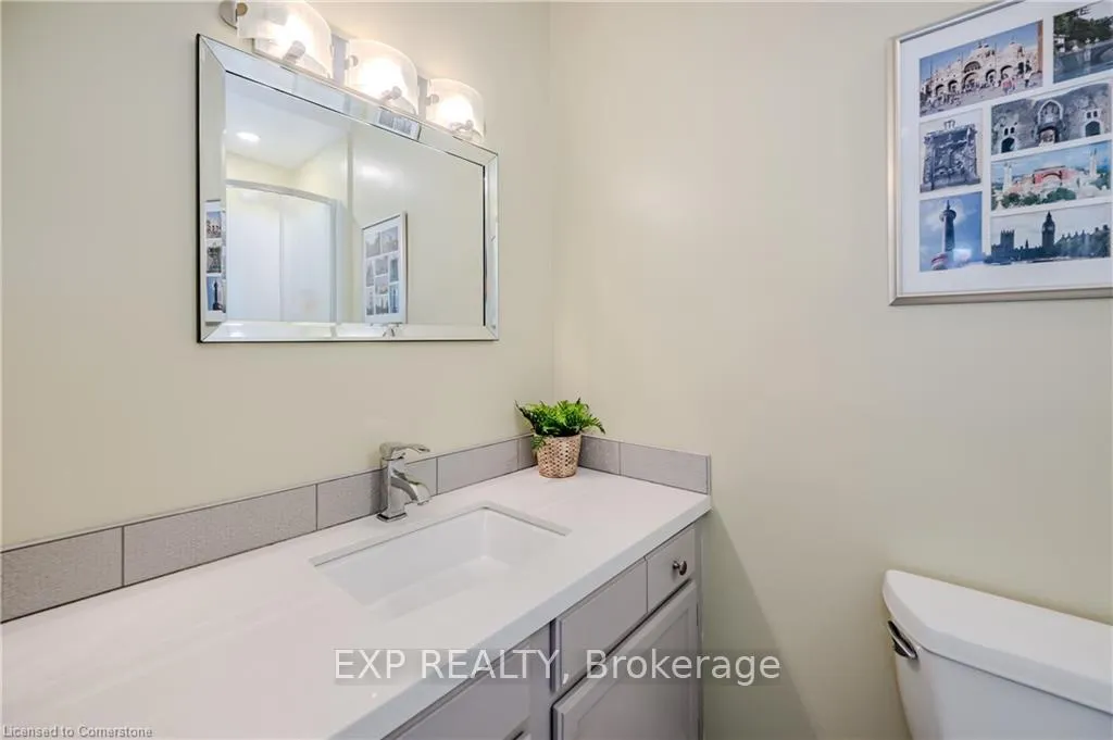 Photo 21 of 11 Coachman Crescent, Hamilton, Freelton — HOMEH