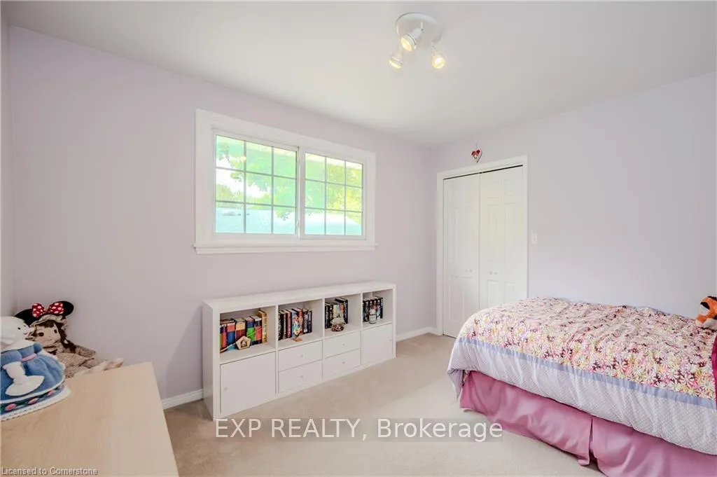 Photo 23 of 11 Coachman Crescent, Hamilton, Freelton — HOMEH