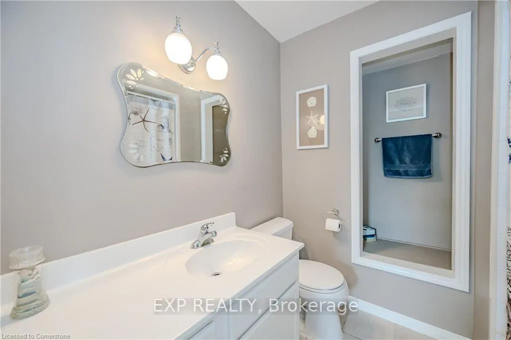 Photo 29 of 11 Coachman Crescent, Hamilton, Freelton — HOMEH