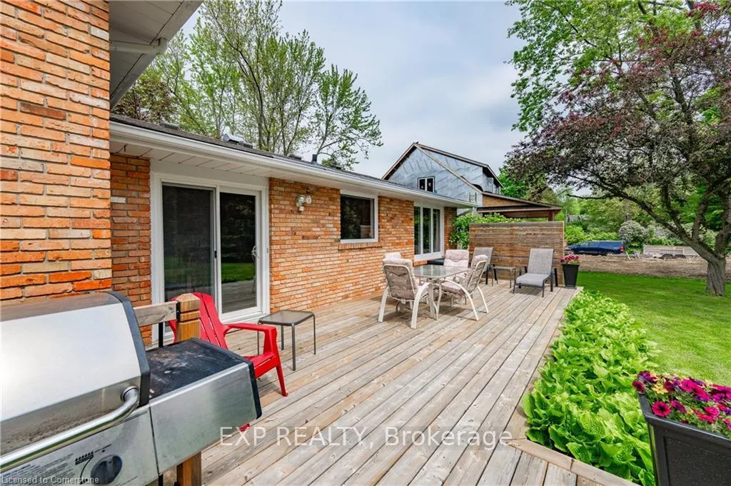 Photo 39 of 11 Coachman Crescent, Hamilton, Freelton — HOMEH