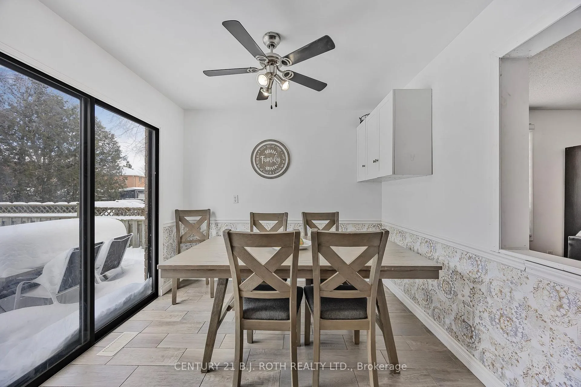 Photo 15 of 13 Wallace Drive, Barrie, Northwest — HOMEH