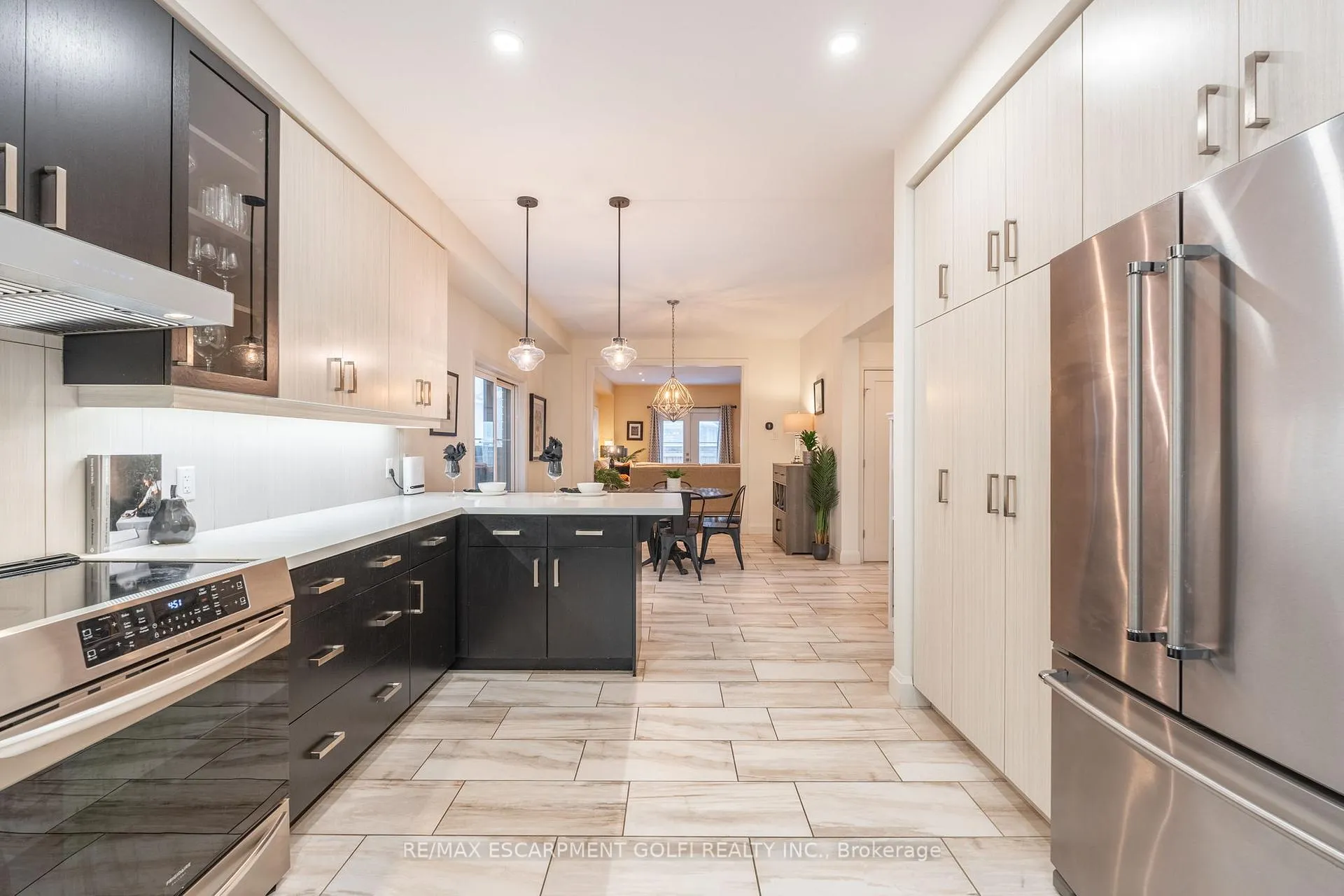 Photo 7 of 412 Annalee Drive, Hamilton, Ancaster — HOMEH