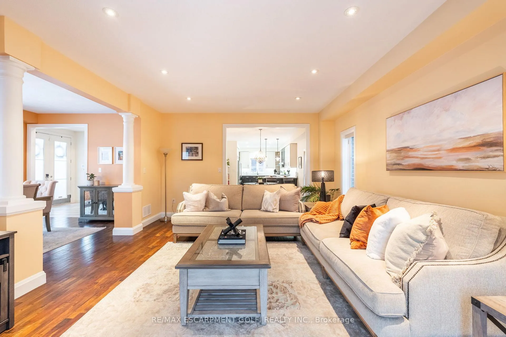 Photo 9 of 412 Annalee Drive, Hamilton, Ancaster — HOMEH