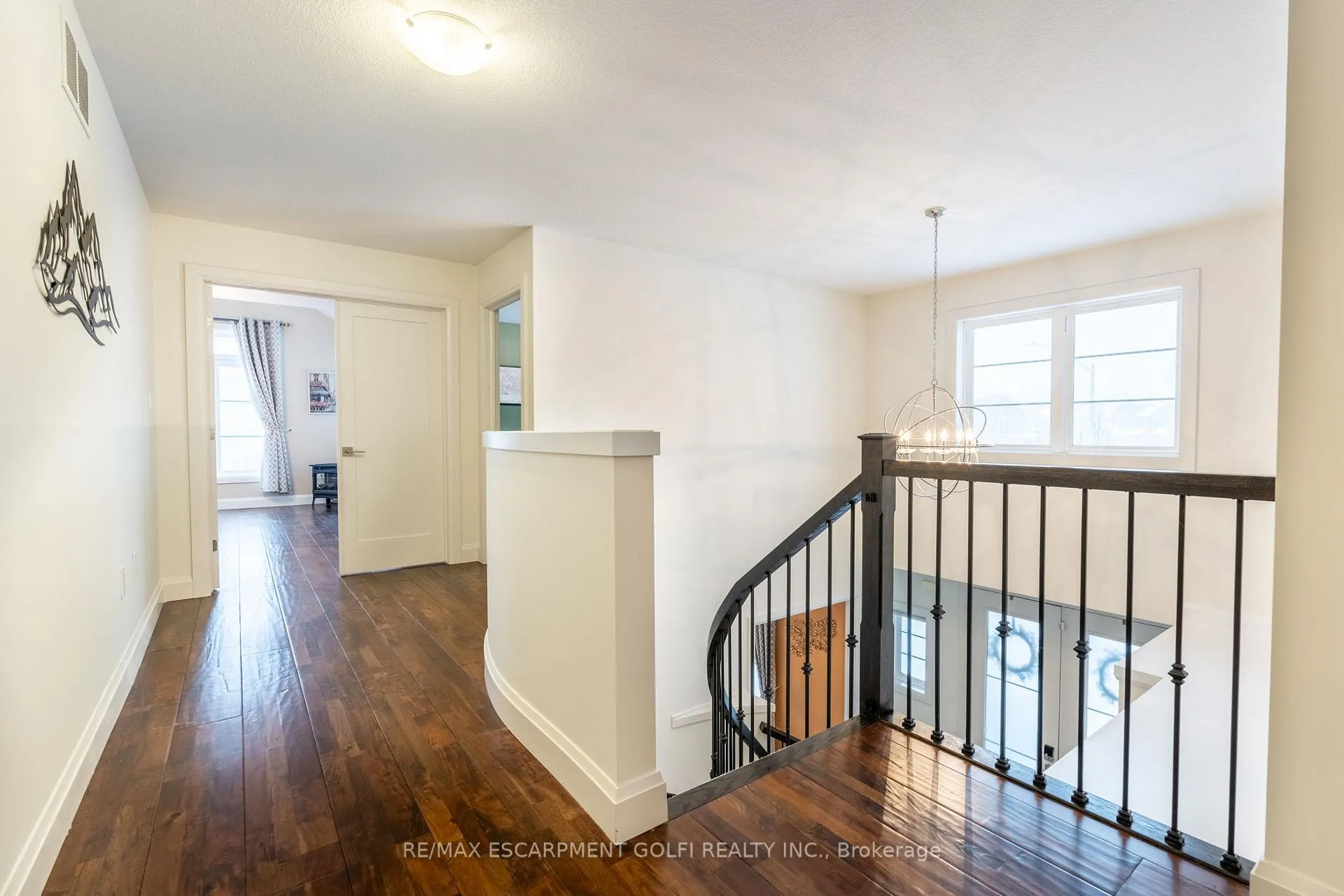 Photo 13 of 412 Annalee Drive, Hamilton, Ancaster — HOMEH