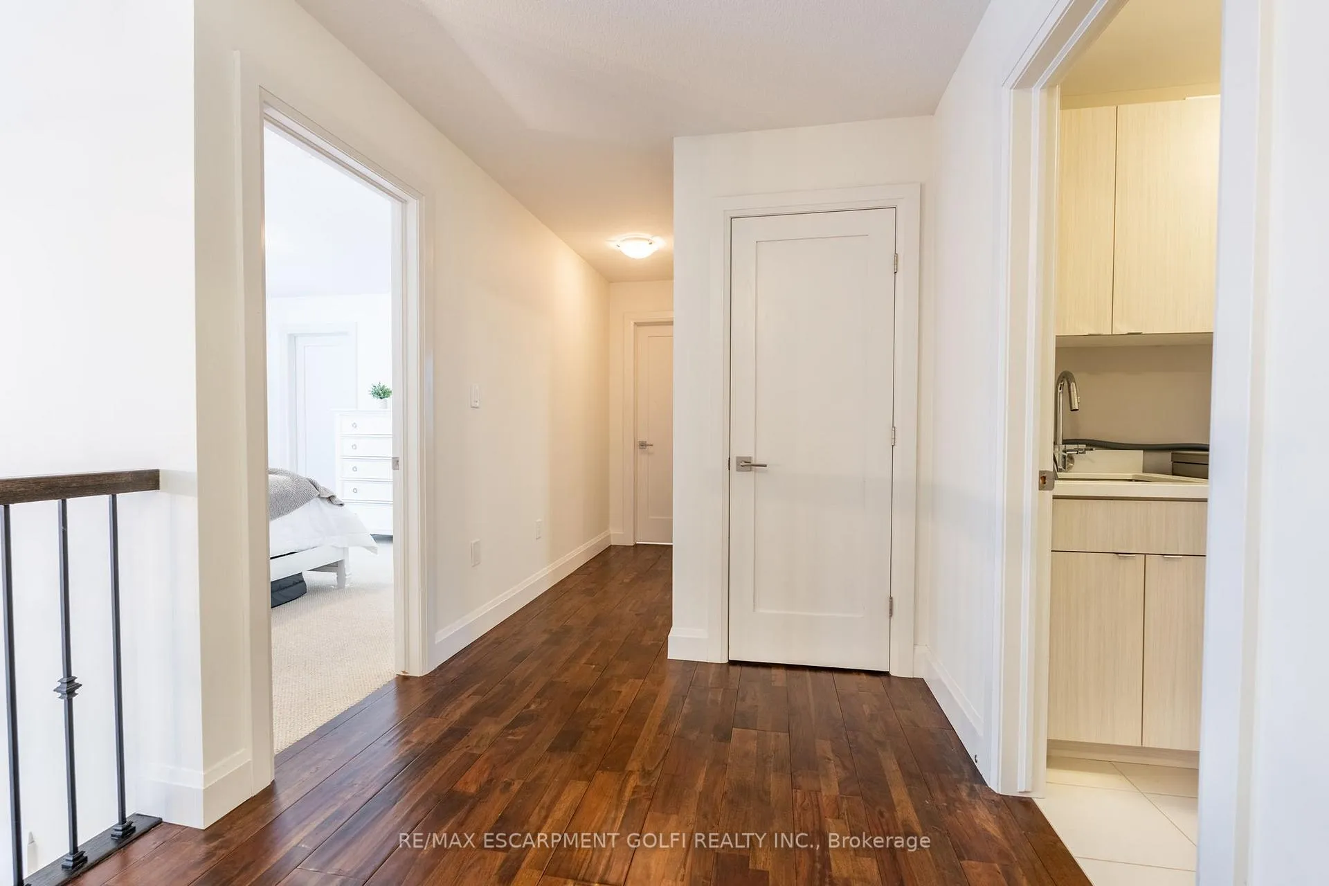 Photo 14 of 412 Annalee Drive, Hamilton, Ancaster — HOMEH