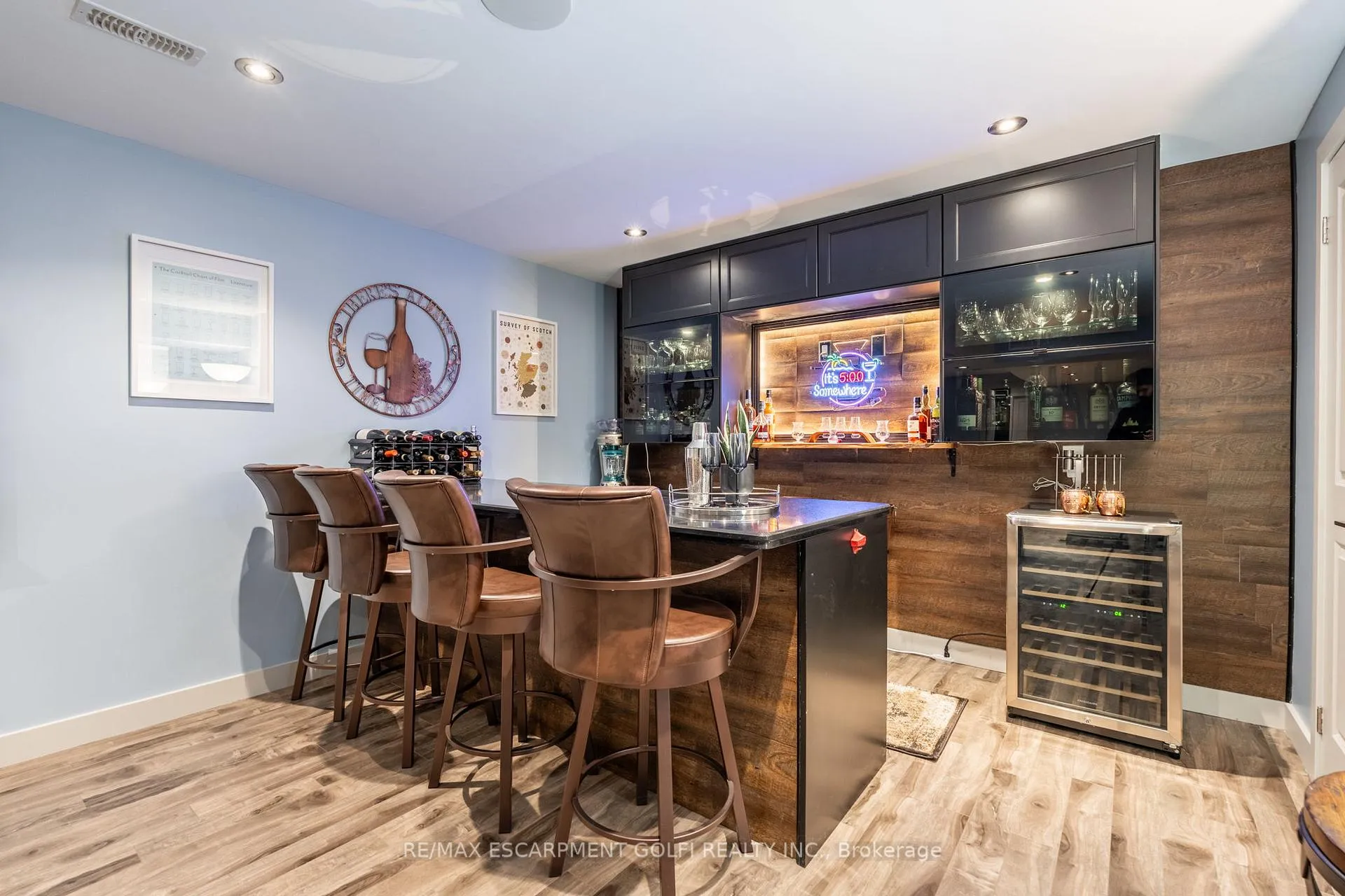 Photo 31 of 412 Annalee Drive, Hamilton, Ancaster — HOMEH