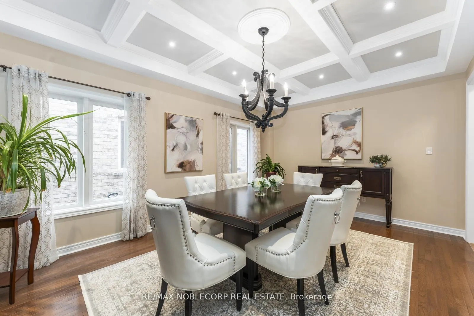 Photo 11 of 36 Venice Gate Drive, Vaughan, Vellore Village — HOMEH
