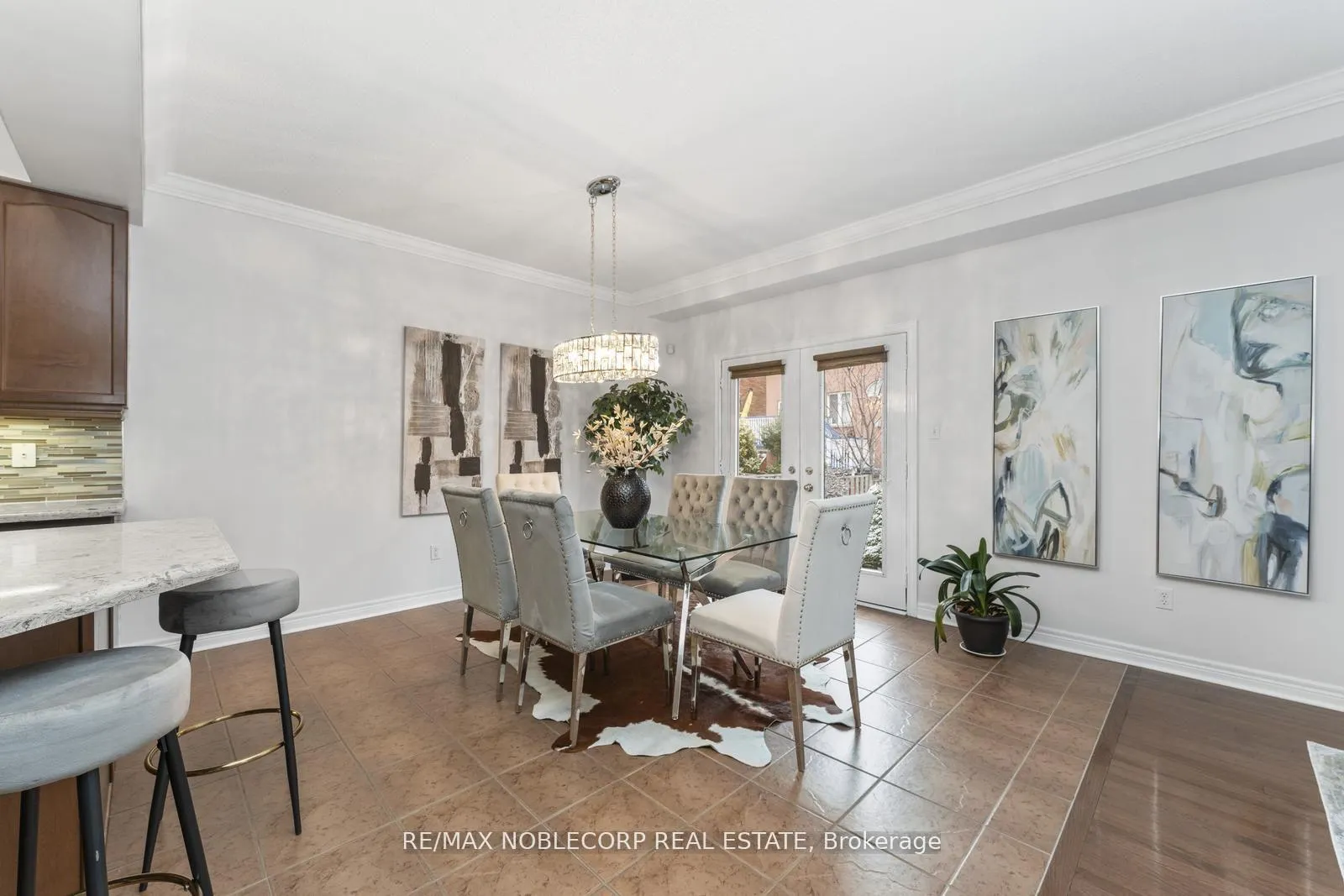 Photo 15 of 36 Venice Gate Drive, Vaughan, Vellore Village — HOMEH