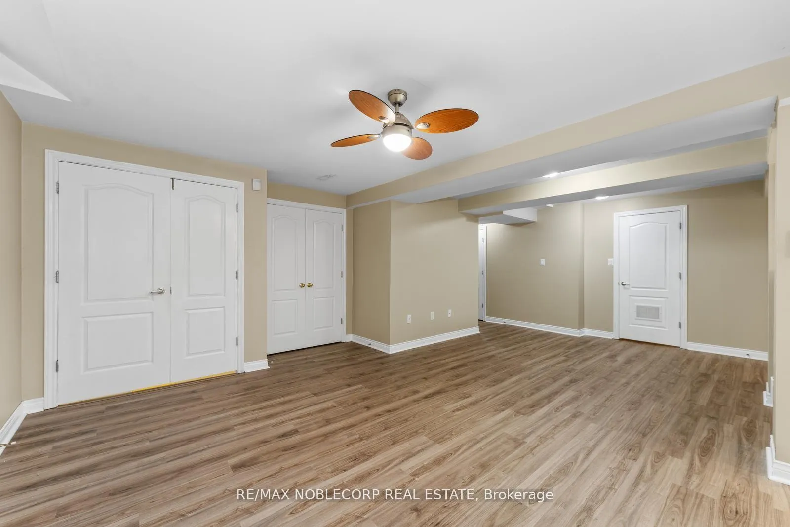 Photo 31 of 36 Venice Gate Drive, Vaughan, Vellore Village — HOMEH