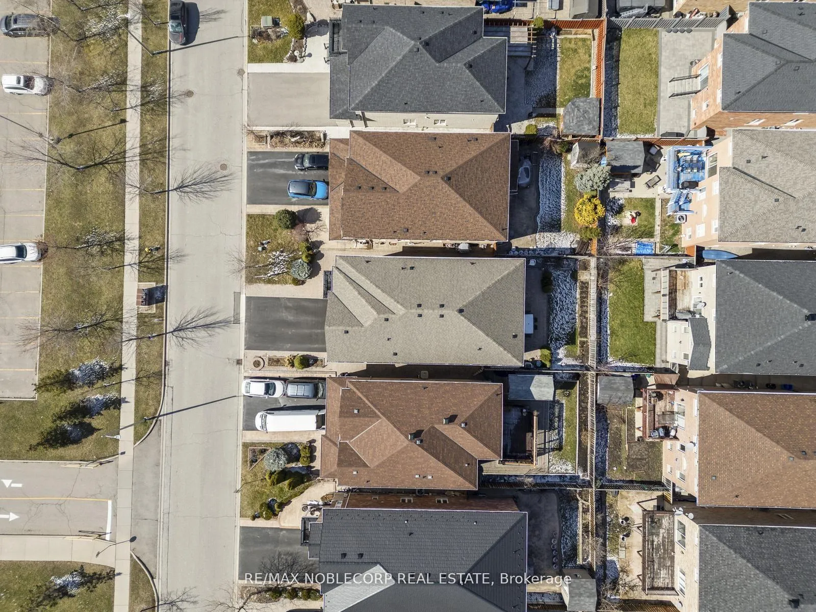 Photo 37 of 36 Venice Gate Drive, Vaughan, Vellore Village — HOMEH