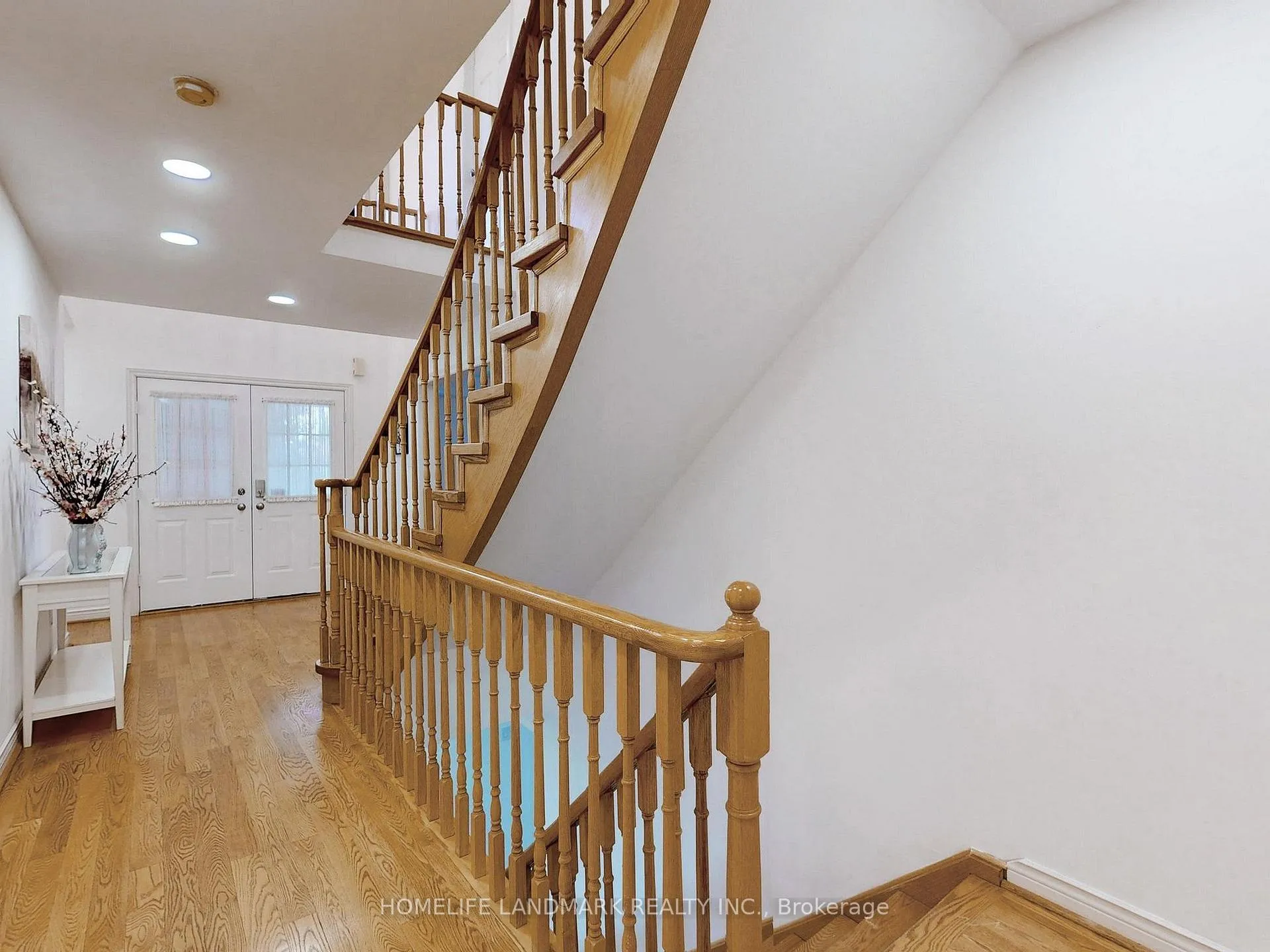 Photo 3 of 64 Bradgate Drive, Markham, Thornlea — HOMEH
