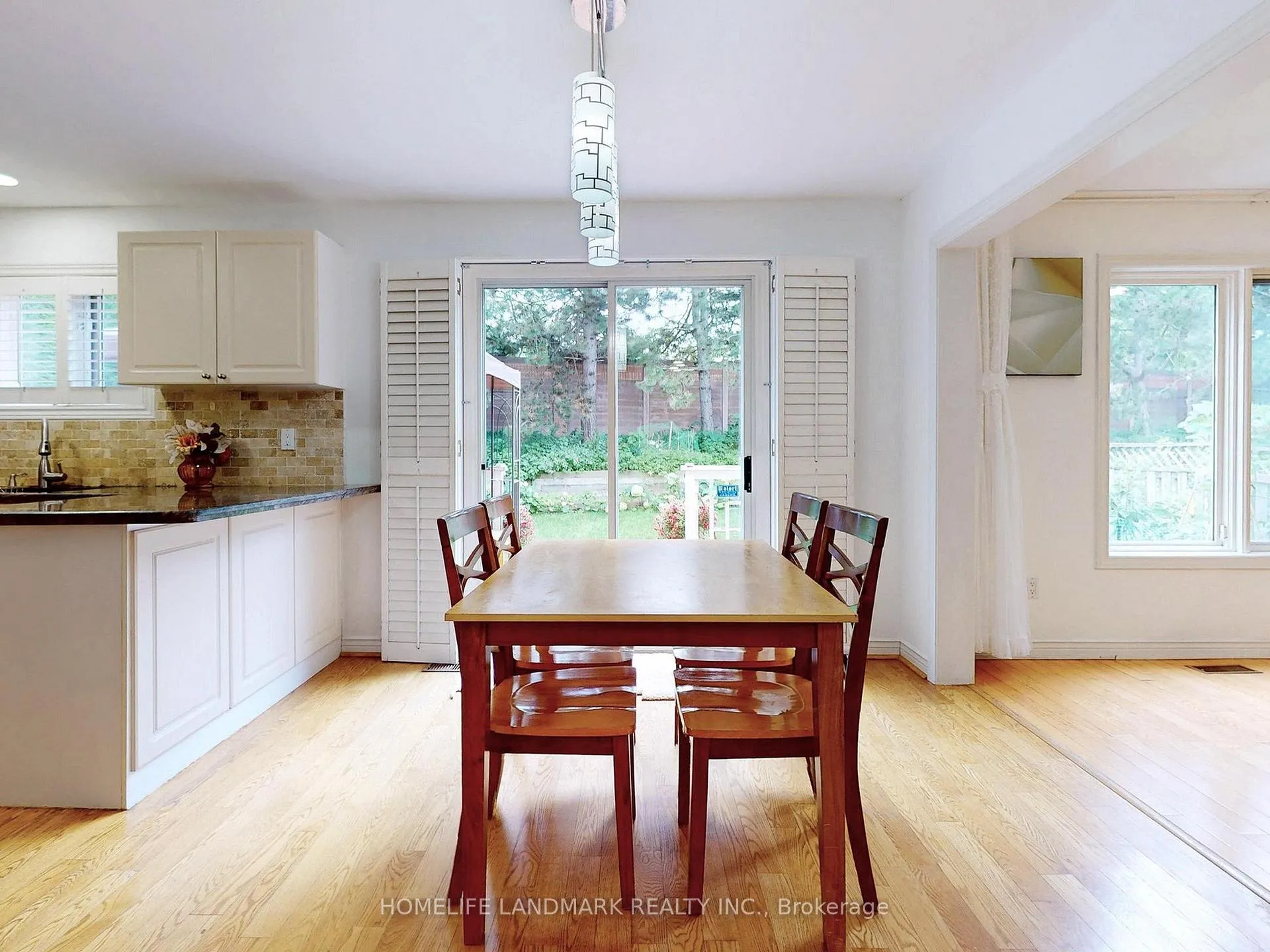 Photo 11 of 64 Bradgate Drive, Markham, Thornlea — HOMEH