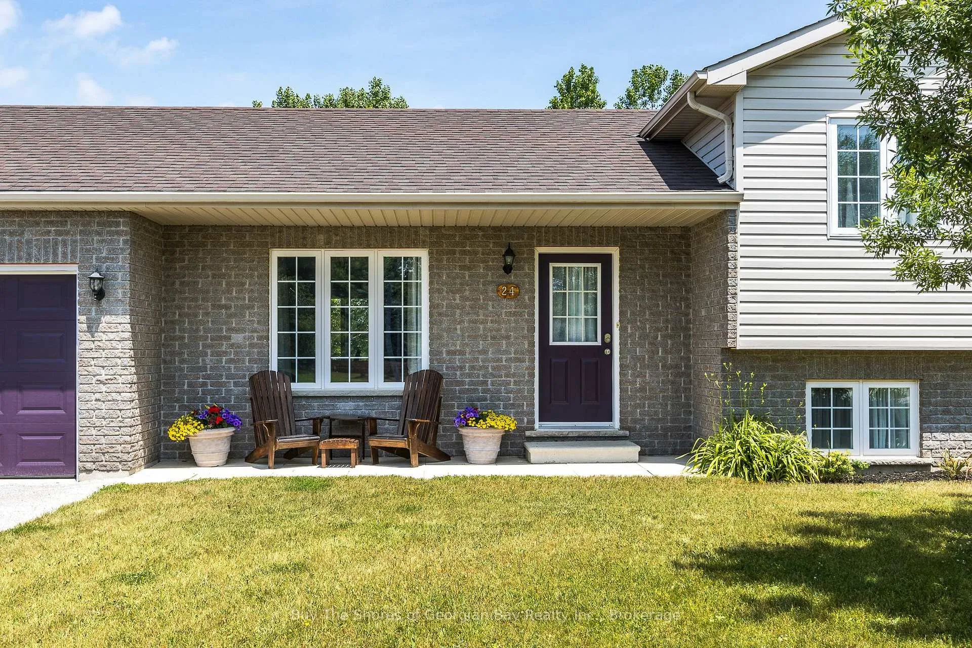 Photo 4 of 24 Marl Creek Drive, Springwater, Phelpston — HOMEH