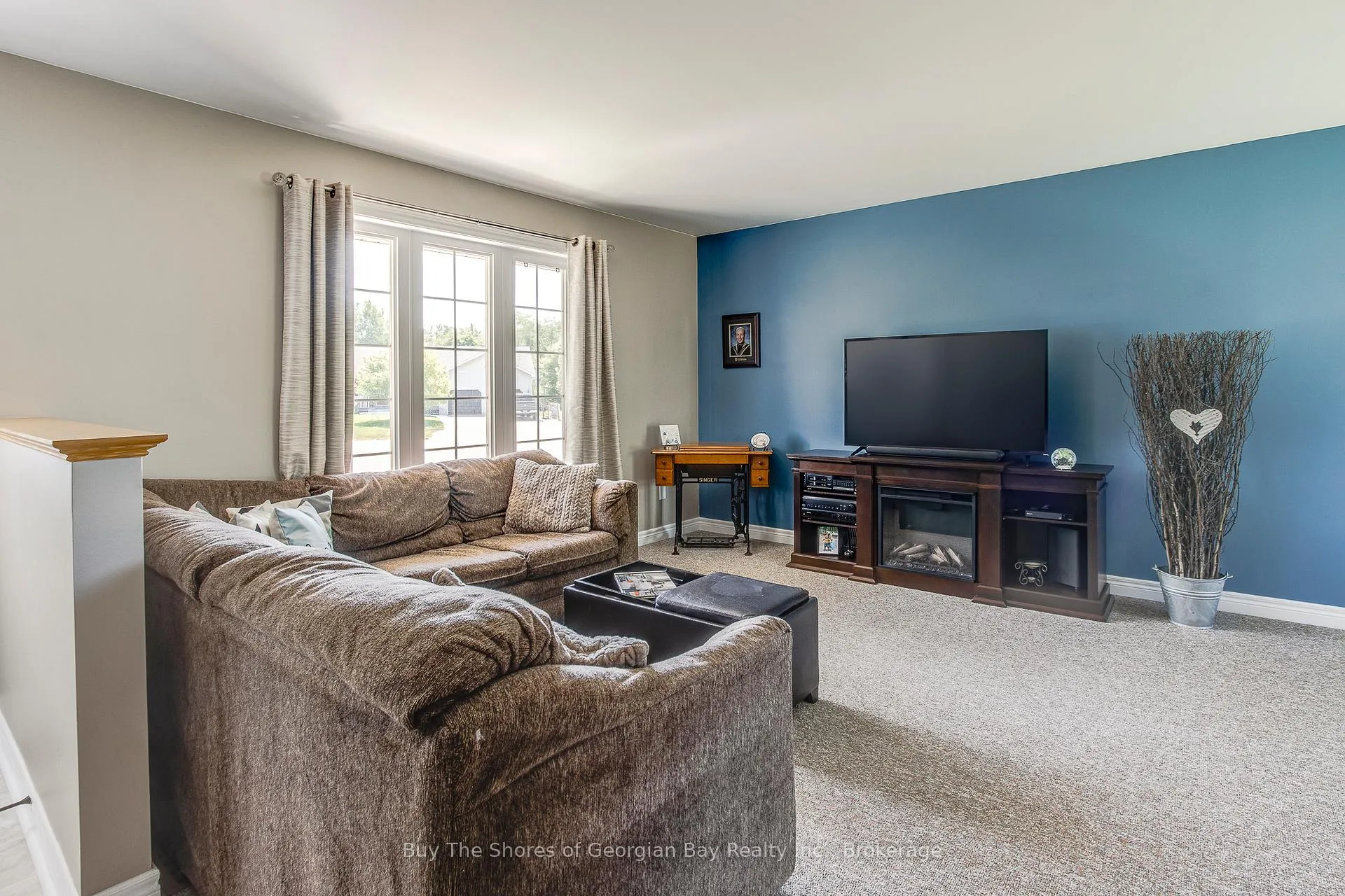 Photo 8 of 24 Marl Creek Drive, Springwater, Phelpston — HOMEH