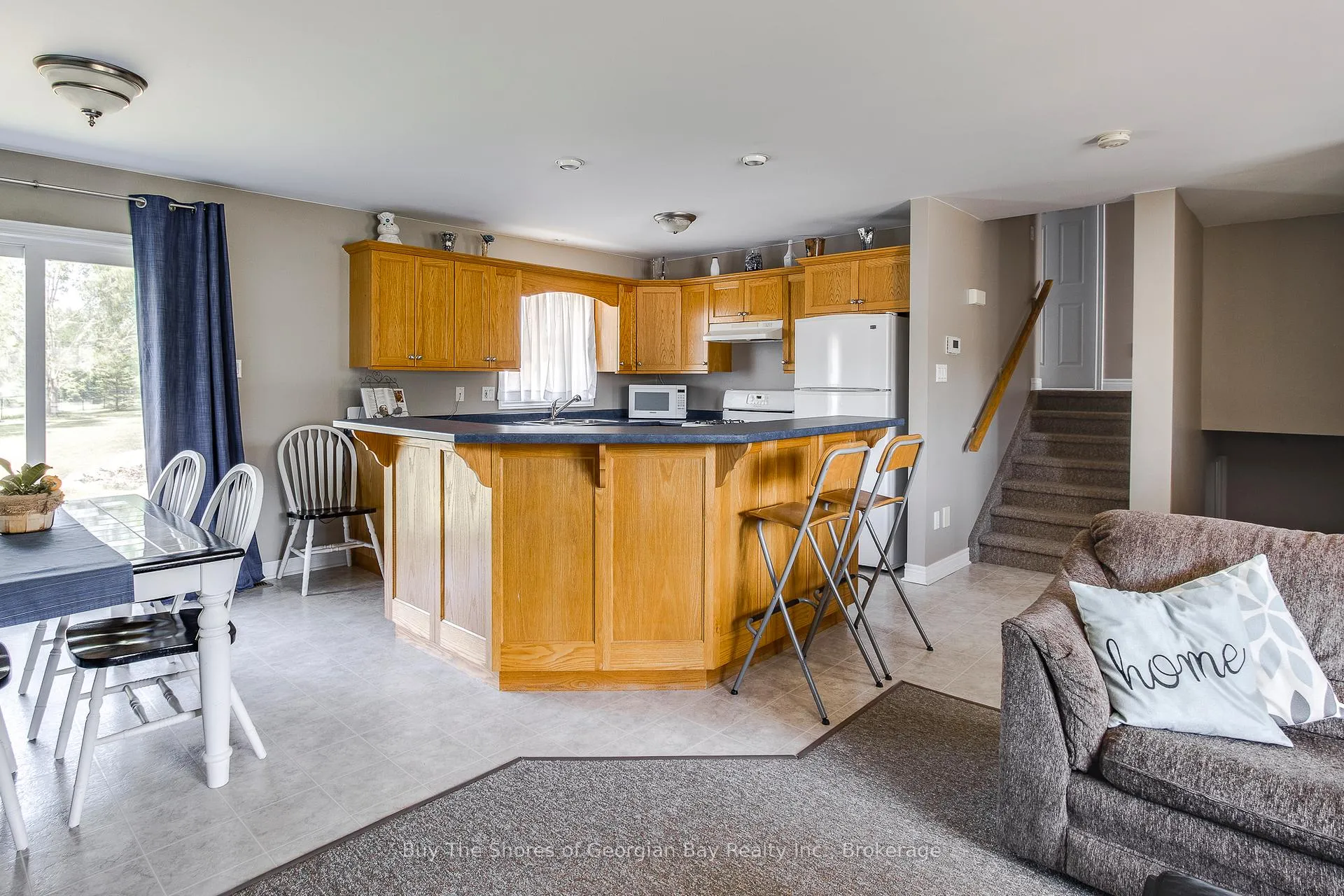 Photo 9 of 24 Marl Creek Drive, Springwater, Phelpston — HOMEH