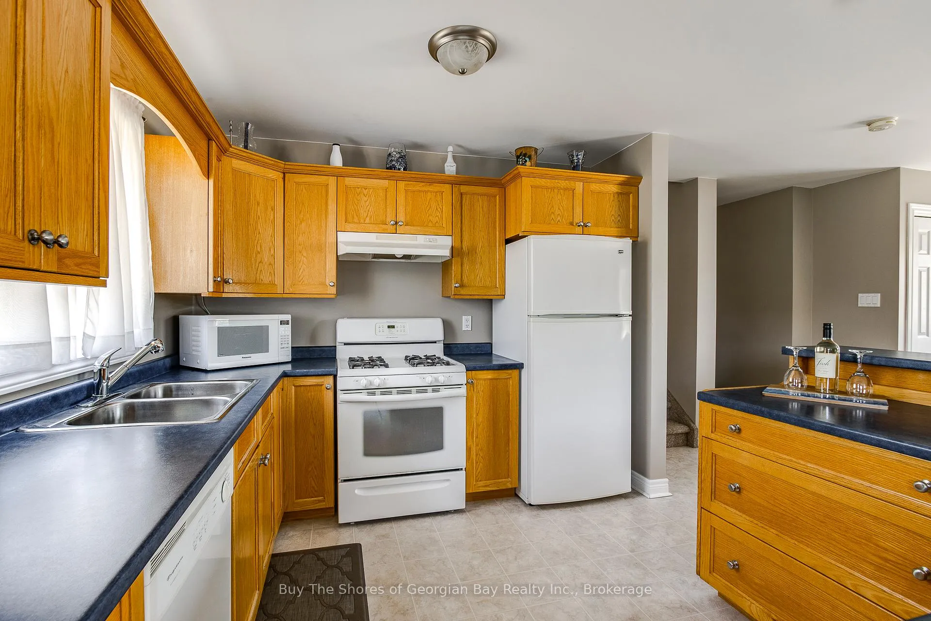 Photo 11 of 24 Marl Creek Drive, Springwater, Phelpston — HOMEH