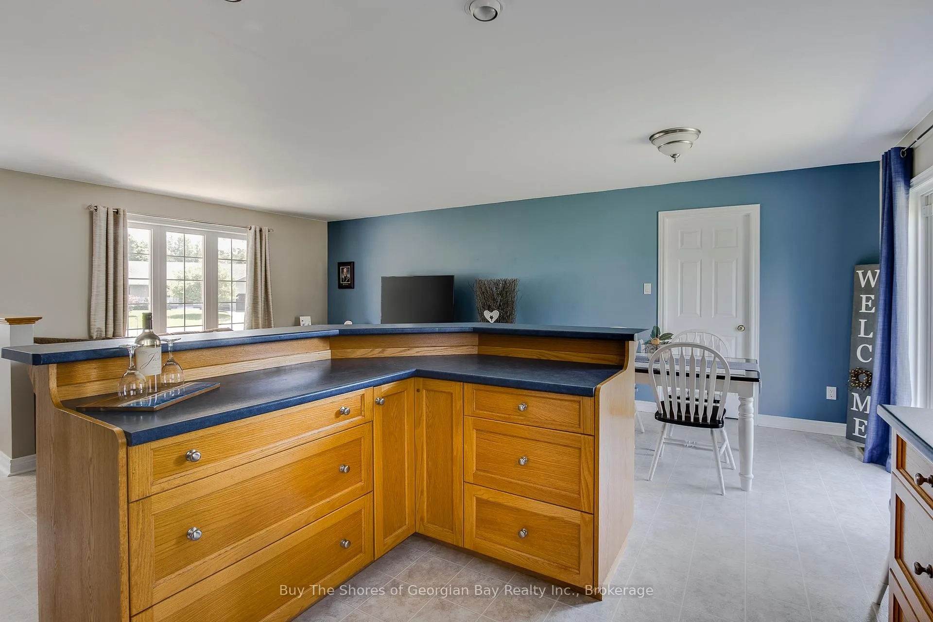 Photo 12 of 24 Marl Creek Drive, Springwater, Phelpston — HOMEH