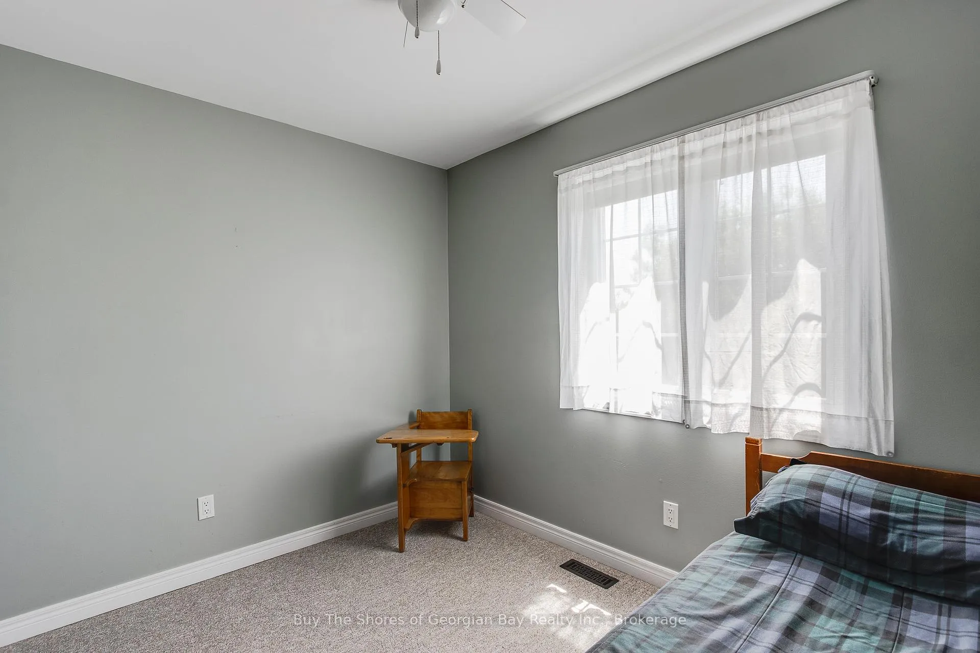 Photo 19 of 24 Marl Creek Drive, Springwater, Phelpston — HOMEH