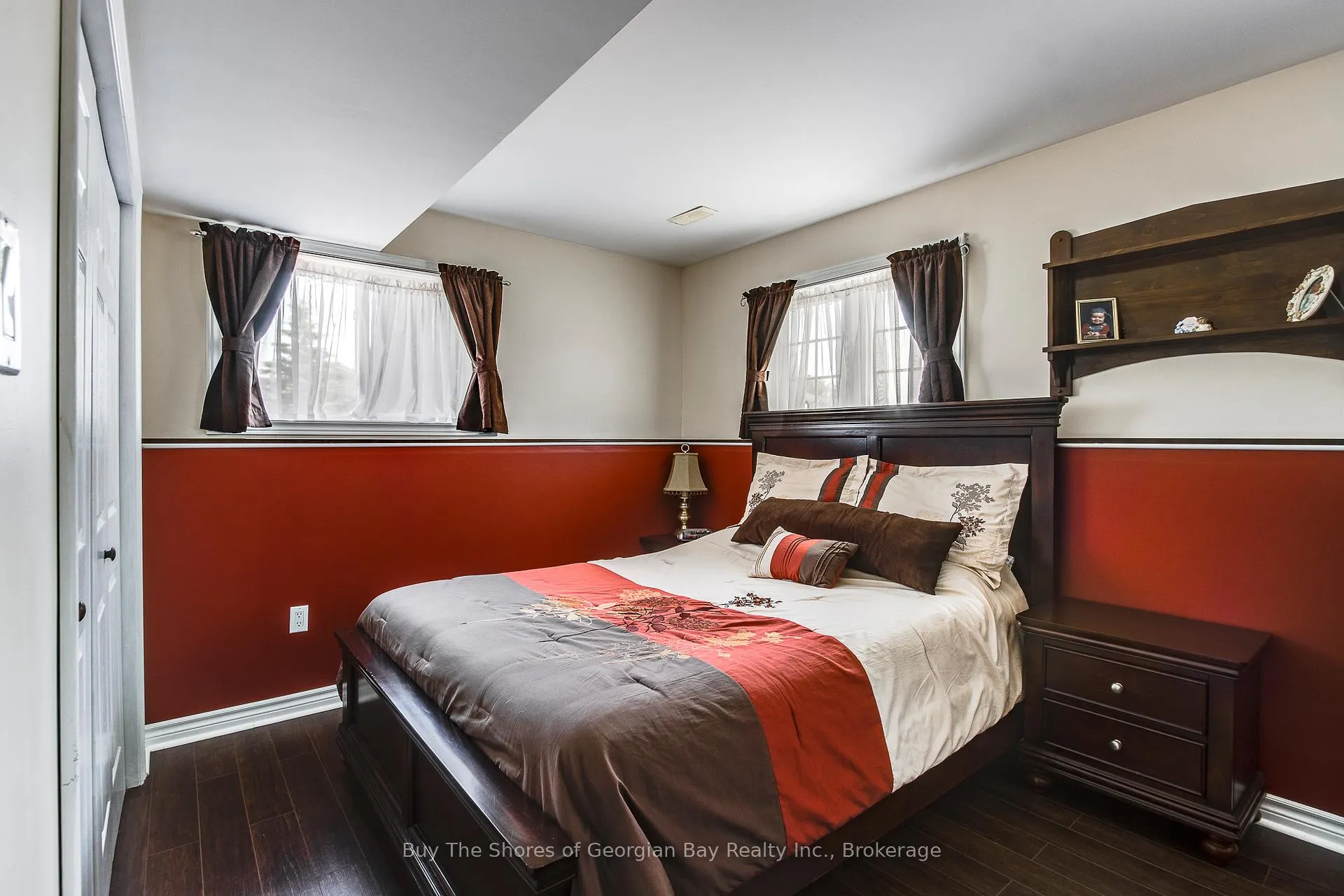 Photo 21 of 24 Marl Creek Drive, Springwater, Phelpston — HOMEH
