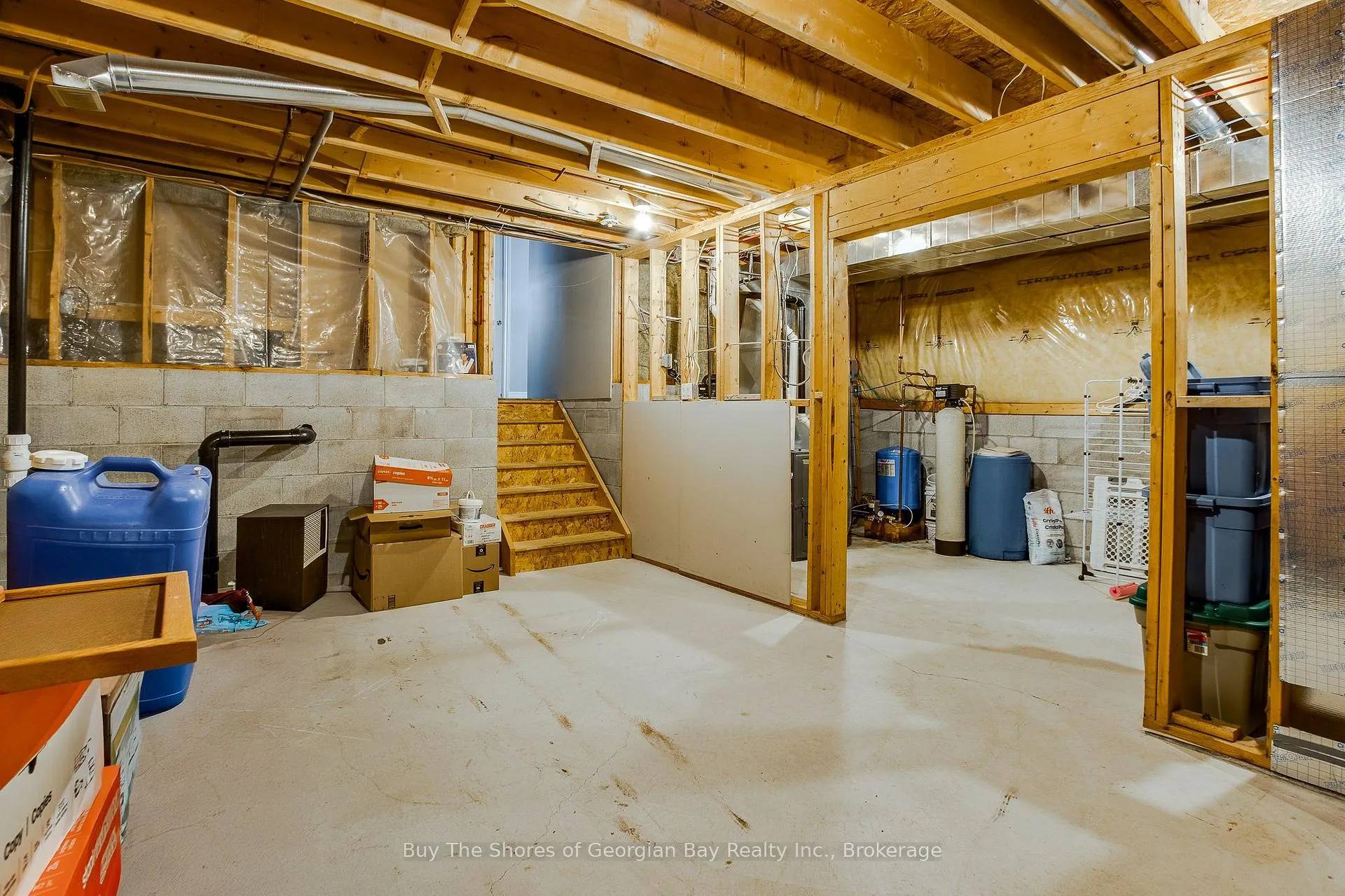 Photo 26 of 24 Marl Creek Drive, Springwater, Phelpston — HOMEH