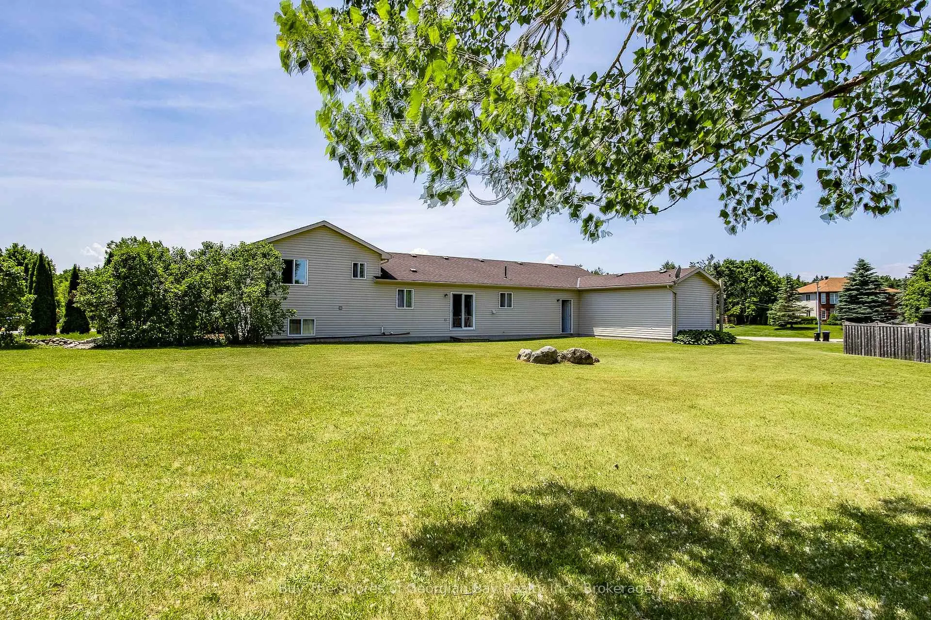 Photo 30 of 24 Marl Creek Drive, Springwater, Phelpston — HOMEH