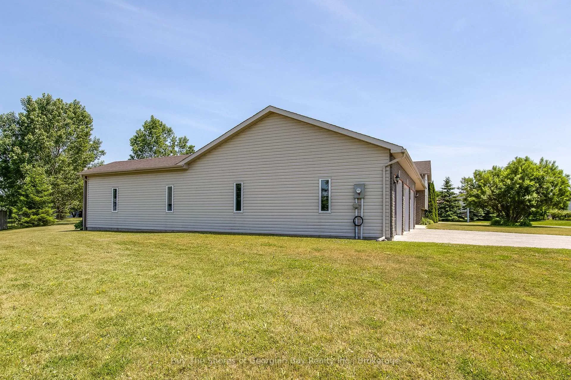 Photo 34 of 24 Marl Creek Drive, Springwater, Phelpston — HOMEH