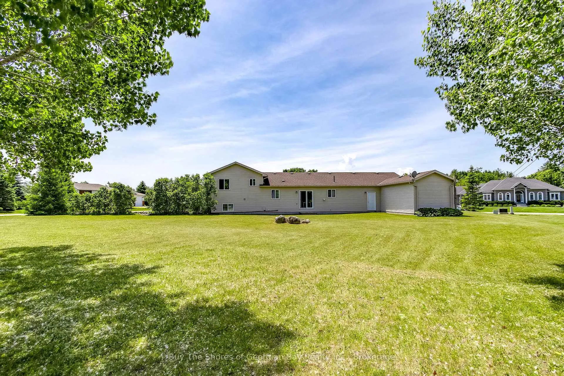 Photo 43 of 24 Marl Creek Drive, Springwater, Phelpston — HOMEH