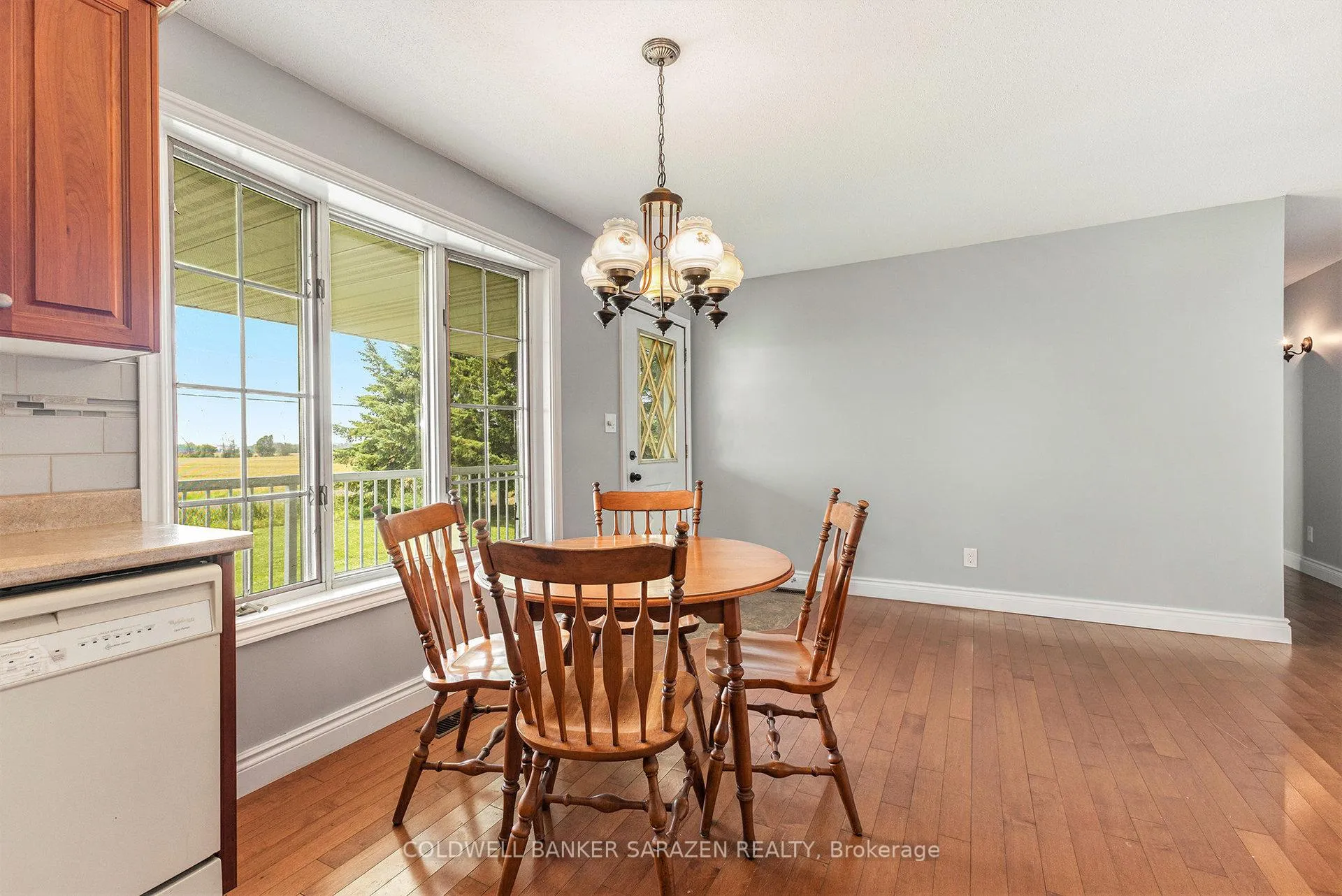 Photo 15 of 402 Scheel Drive, McNab/Braeside, Mcnab/Braeside Twps — HOMEH