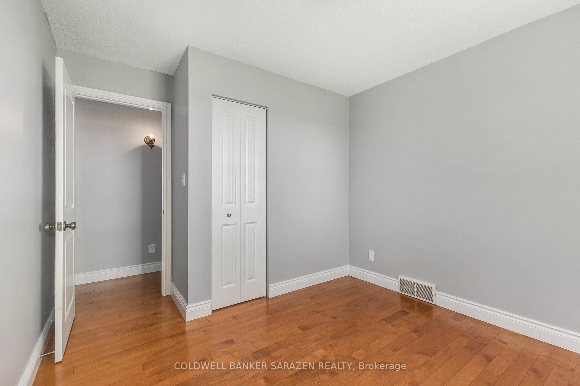 Photo 24 of 402 Scheel Drive, McNab/Braeside, Mcnab/Braeside Twps — HOMEH