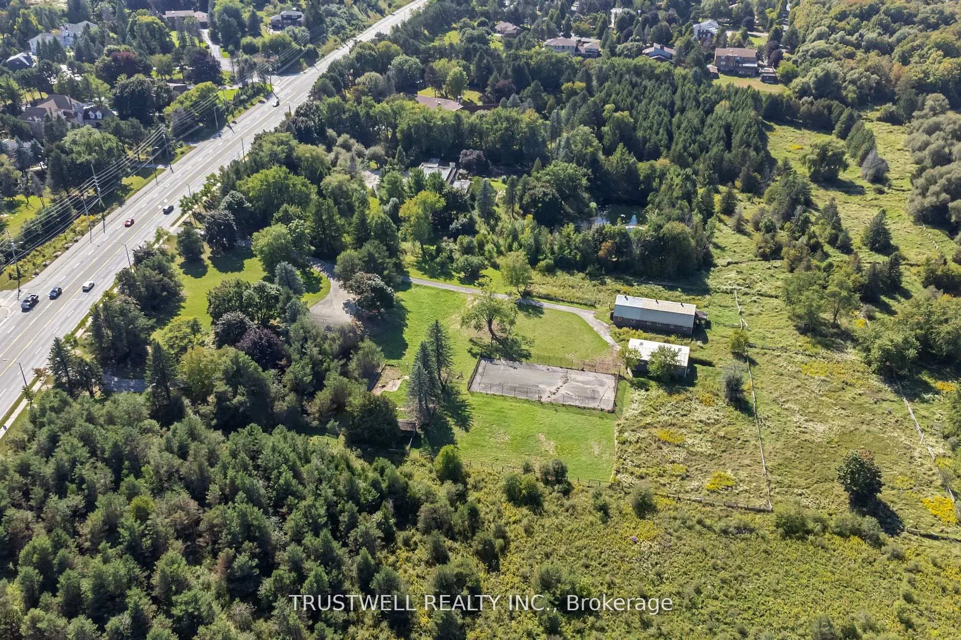 Photo 6 of 3590 Major Mackenzie Drive E, Markham, Victoria Manor-Jennings Gate — HOMEH