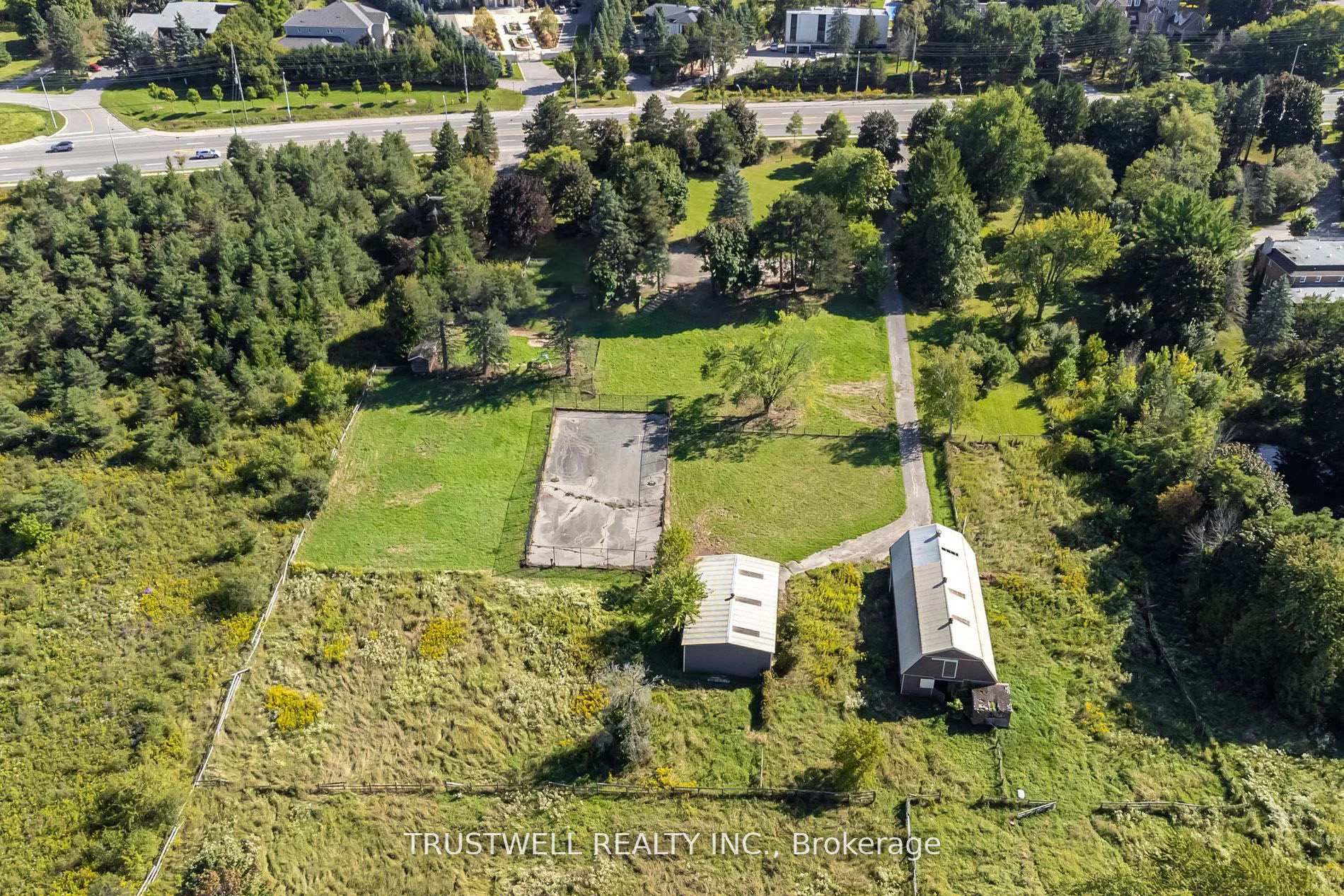 Photo 8 of 3590 Major Mackenzie Drive E, Markham, Victoria Manor-Jennings Gate — HOMEH