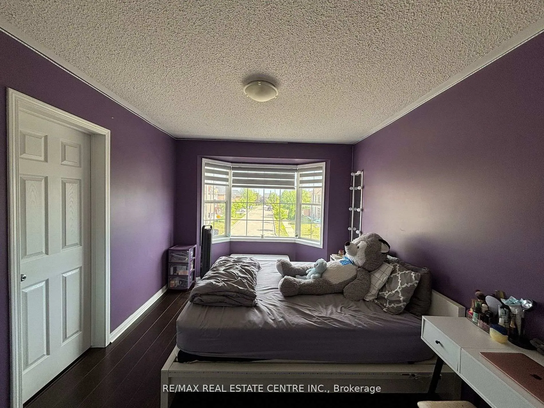 Photo 14 of 30 Parisian Road, Brampton, Vales of Castlemore — HOMEH