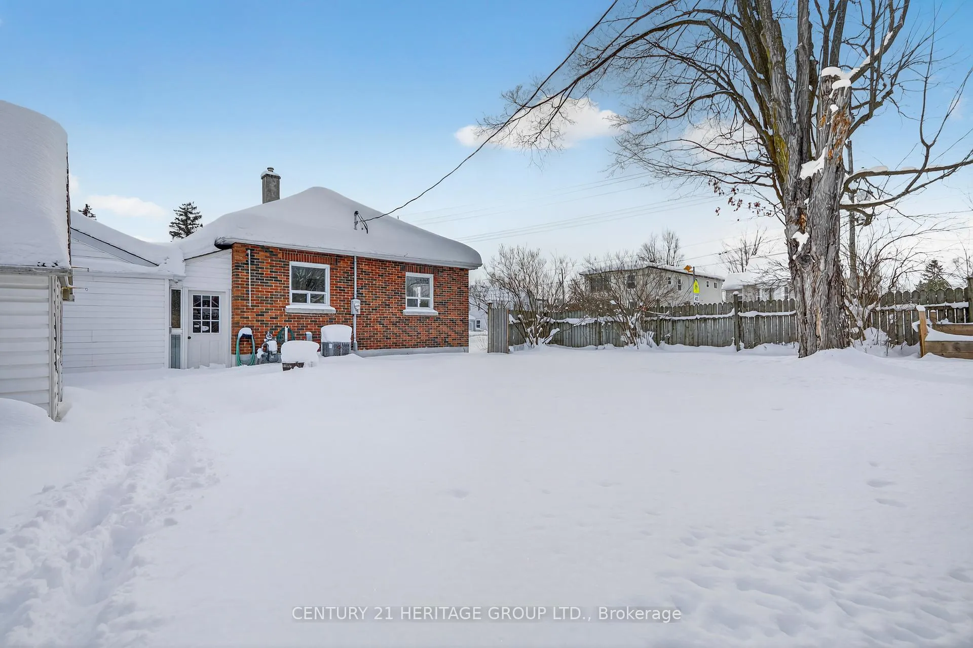 Photo 34 of 35 Argyle Avenue, Orillia — HOMEH