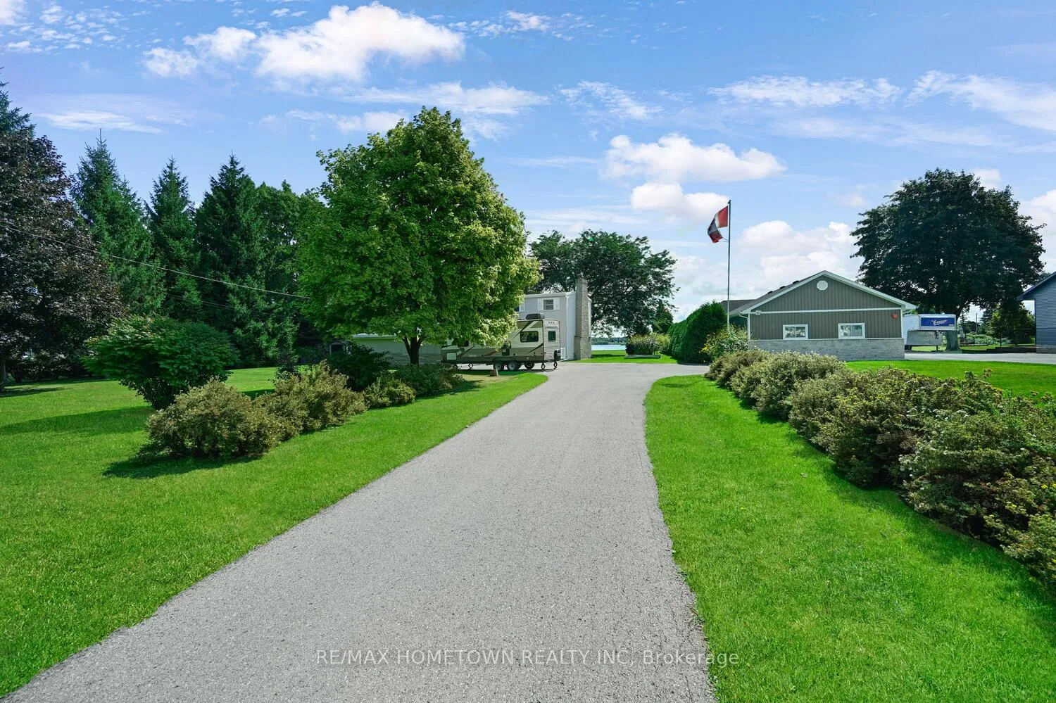 Photo 2 of 401 County Road 2, Edwardsburgh/Cardinal, Town of Cardinal — HOMEH