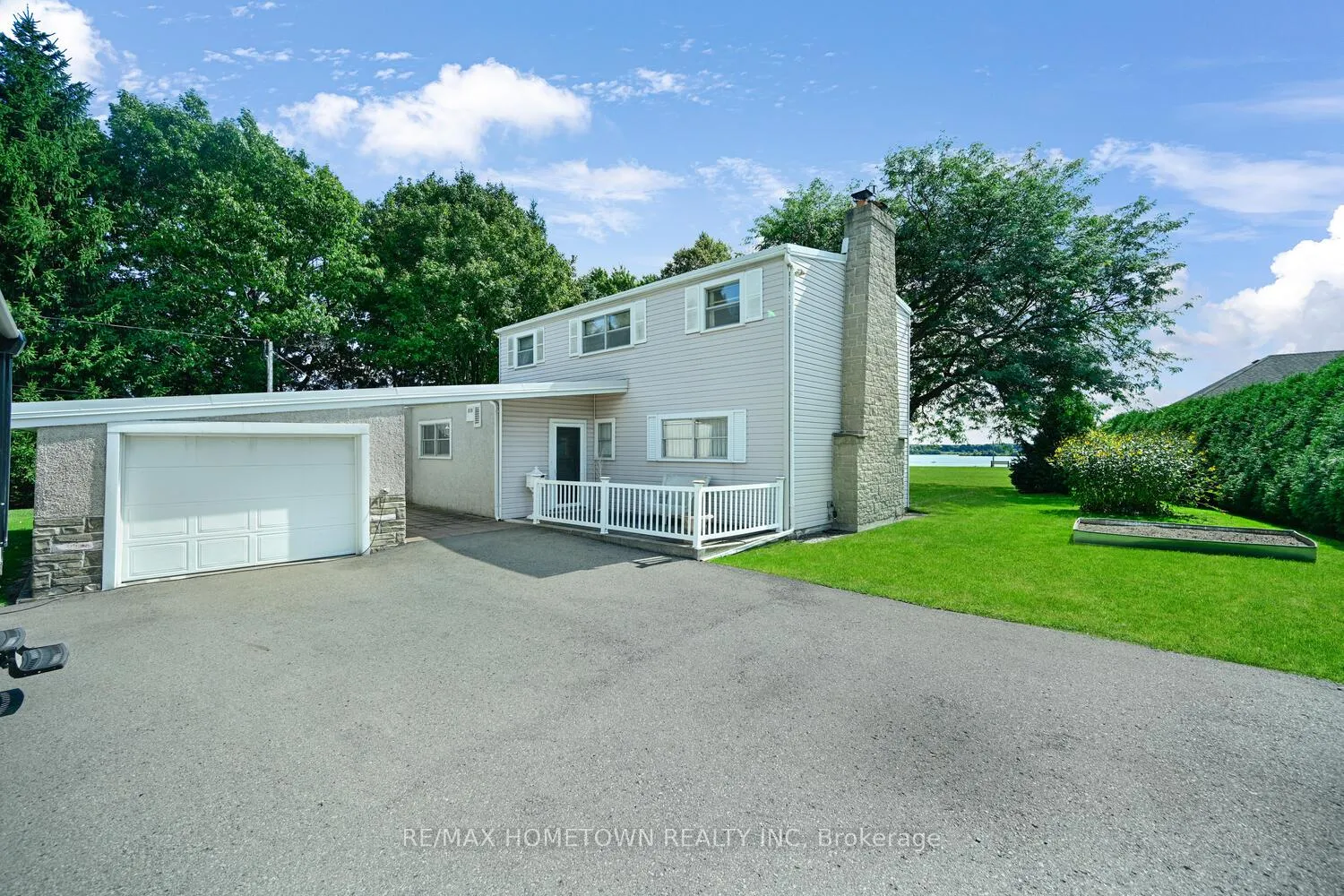 Photo 3 of 401 County Road 2, Edwardsburgh/Cardinal, Town of Cardinal — HOMEH
