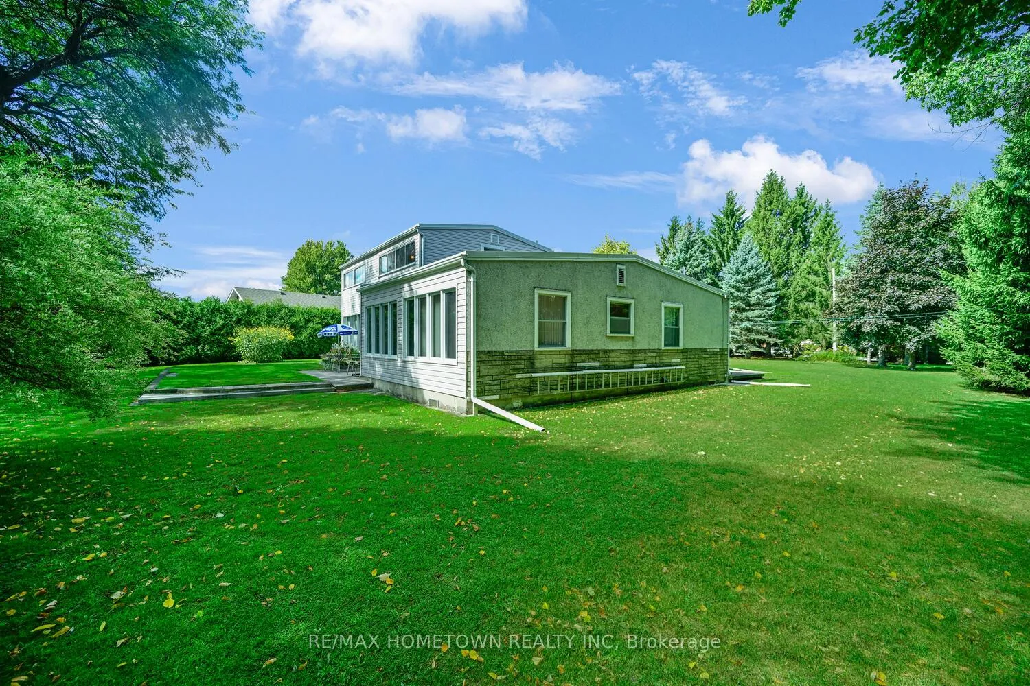 Photo 36 of 401 County Road 2, Edwardsburgh/Cardinal, Town of Cardinal — HOMEH