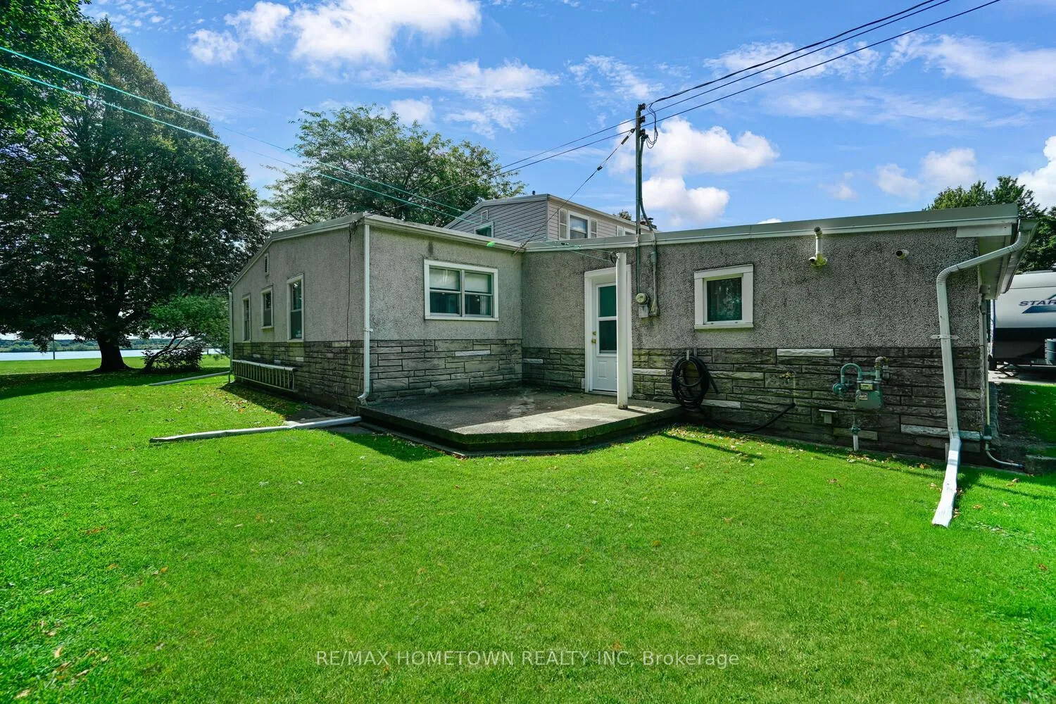 Photo 37 of 401 County Road 2, Edwardsburgh/Cardinal, Town of Cardinal — HOMEH