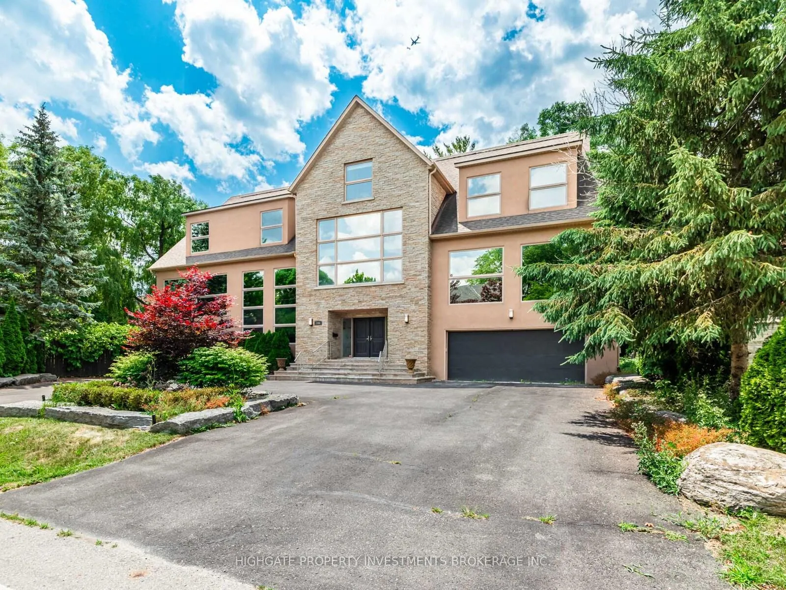 Photo 1 of 106 Brooke Street, Vaughan, Crestwood-Springfarm-Yorkhill — HOMEH