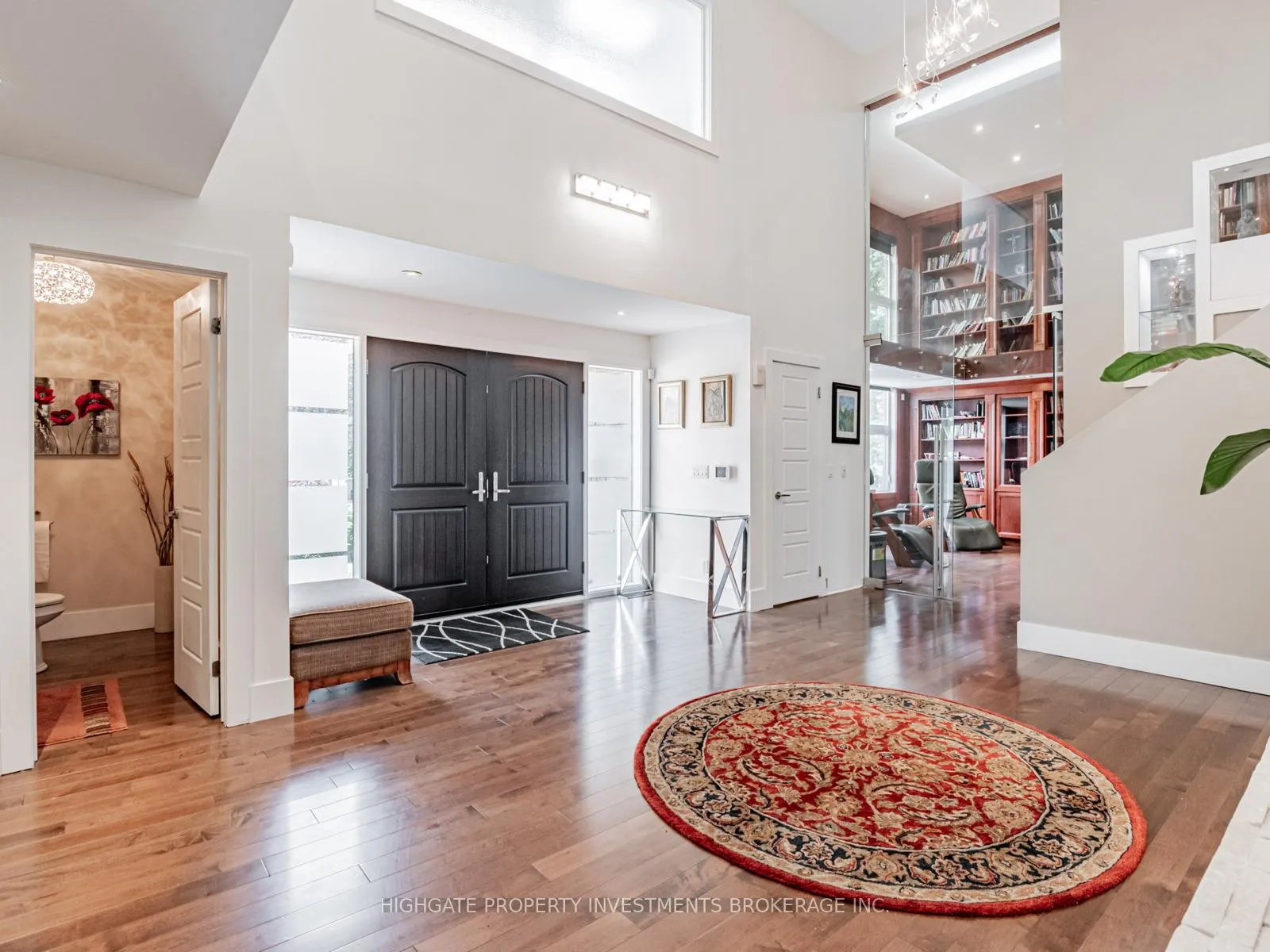 Photo 3 of 106 Brooke Street, Vaughan, Crestwood-Springfarm-Yorkhill — HOMEH