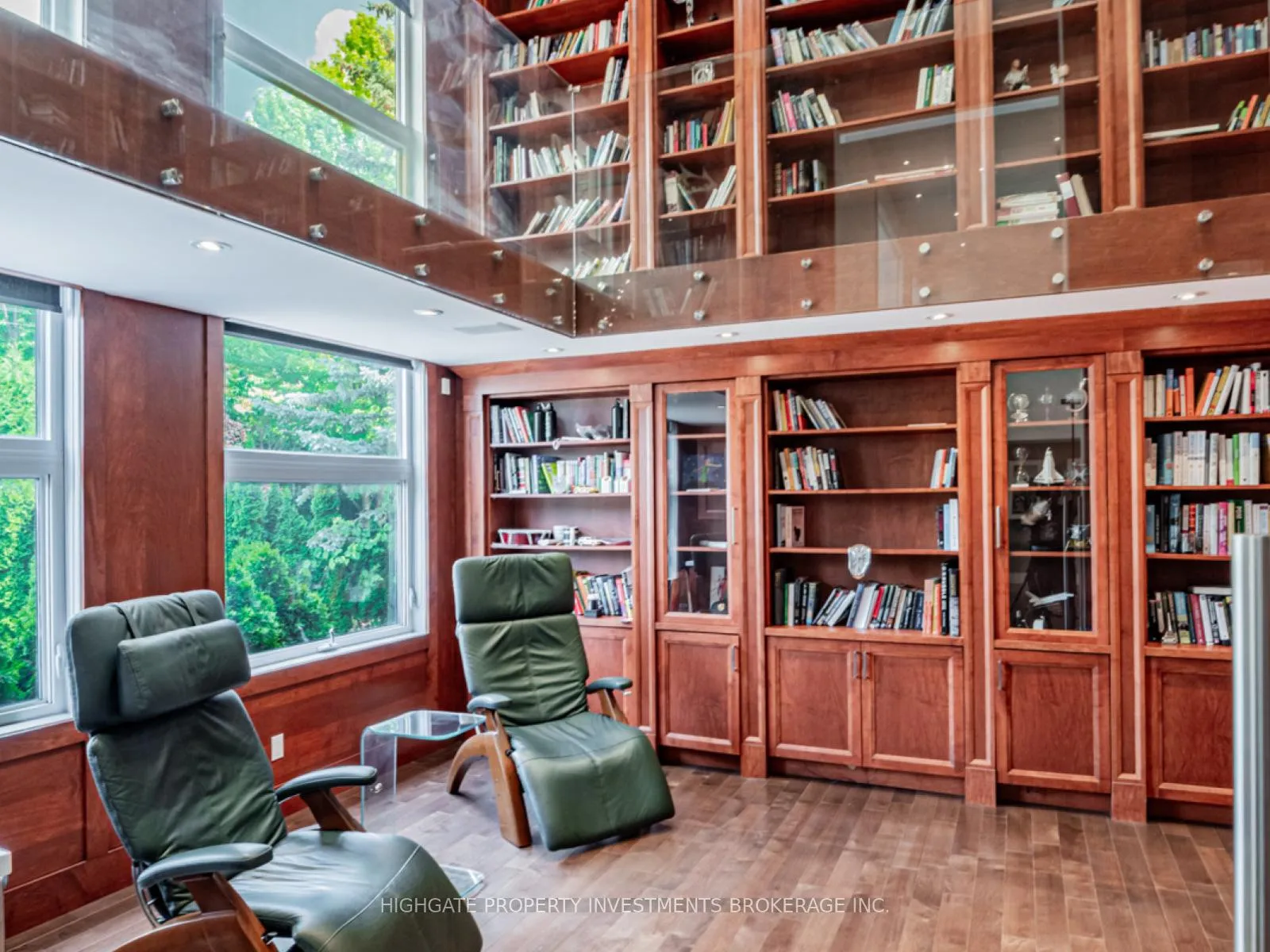 Photo 6 of 106 Brooke Street, Vaughan, Crestwood-Springfarm-Yorkhill — HOMEH