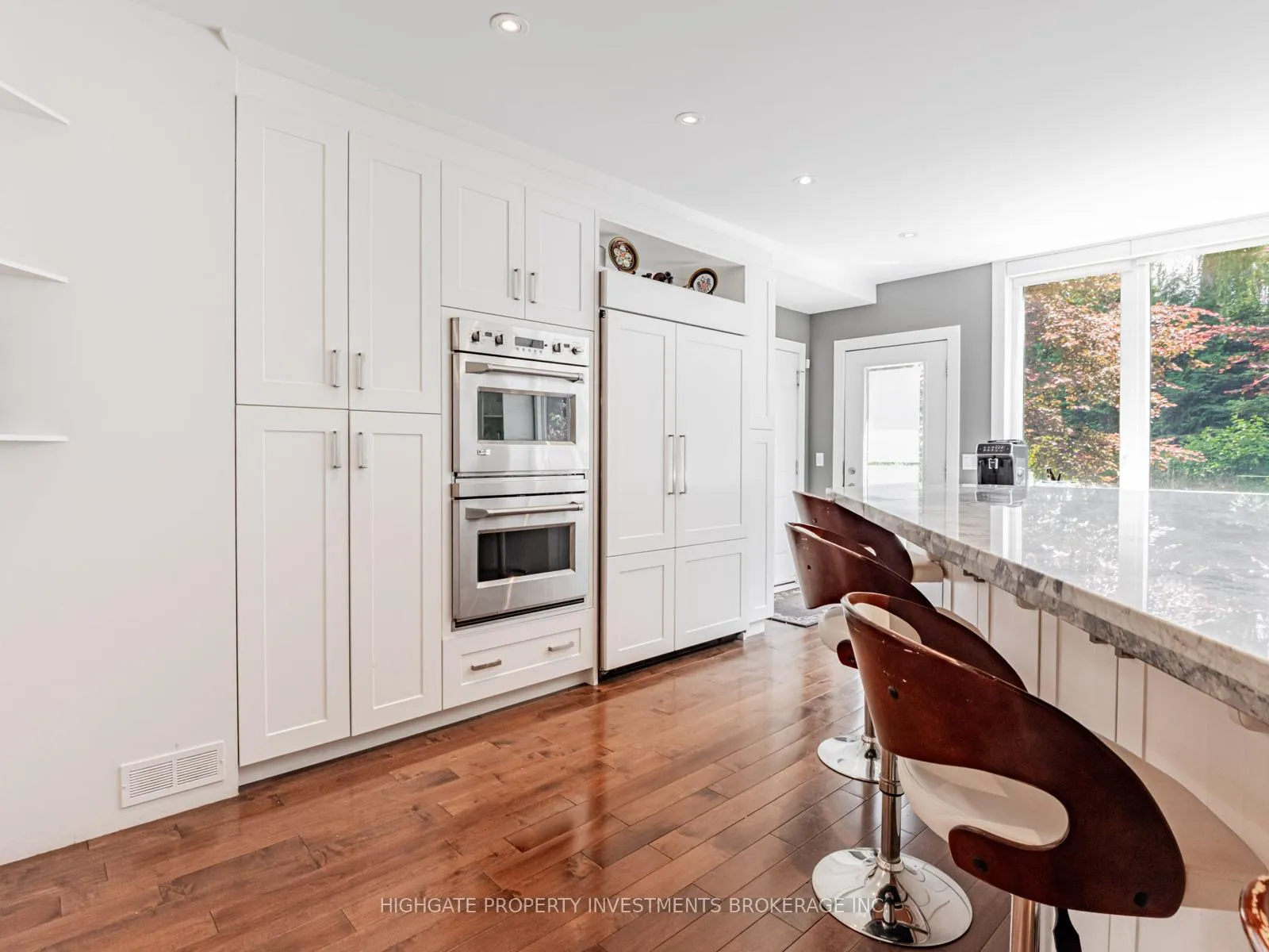 Photo 11 of 106 Brooke Street, Vaughan, Crestwood-Springfarm-Yorkhill — HOMEH