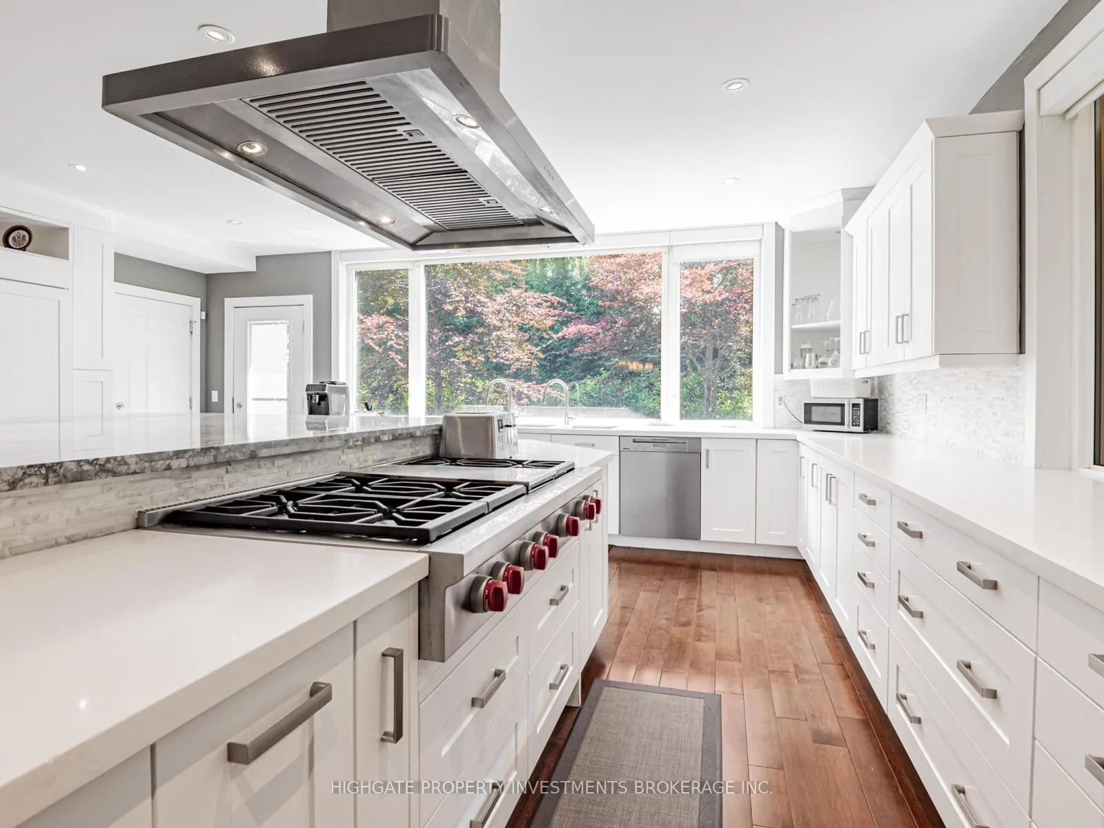 Photo 14 of 106 Brooke Street, Vaughan, Crestwood-Springfarm-Yorkhill — HOMEH