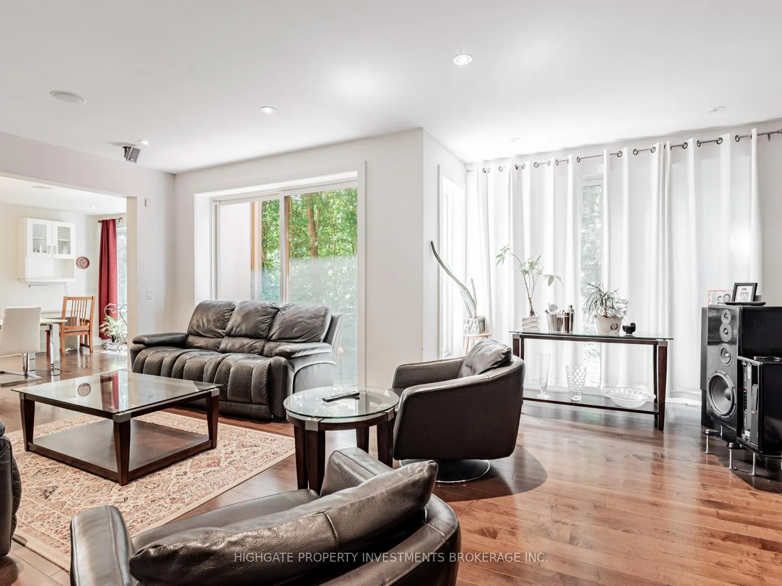 Photo 17 of 106 Brooke Street, Vaughan, Crestwood-Springfarm-Yorkhill — HOMEH