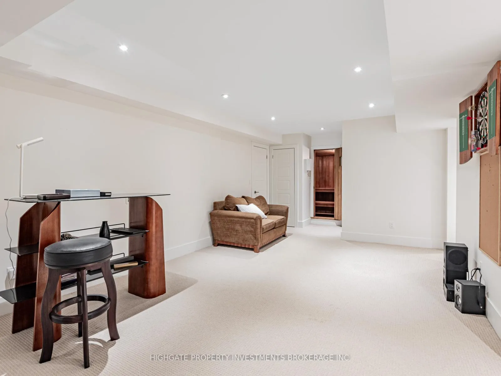 Photo 24 of 106 Brooke Street, Vaughan, Crestwood-Springfarm-Yorkhill — HOMEH