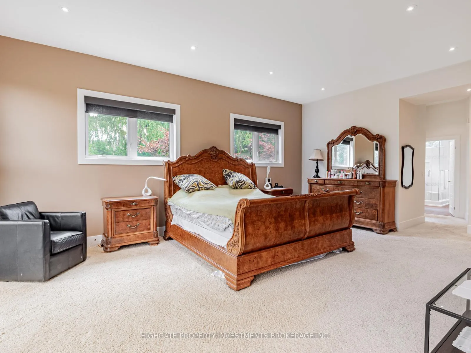 Photo 31 of 106 Brooke Street, Vaughan, Crestwood-Springfarm-Yorkhill — HOMEH