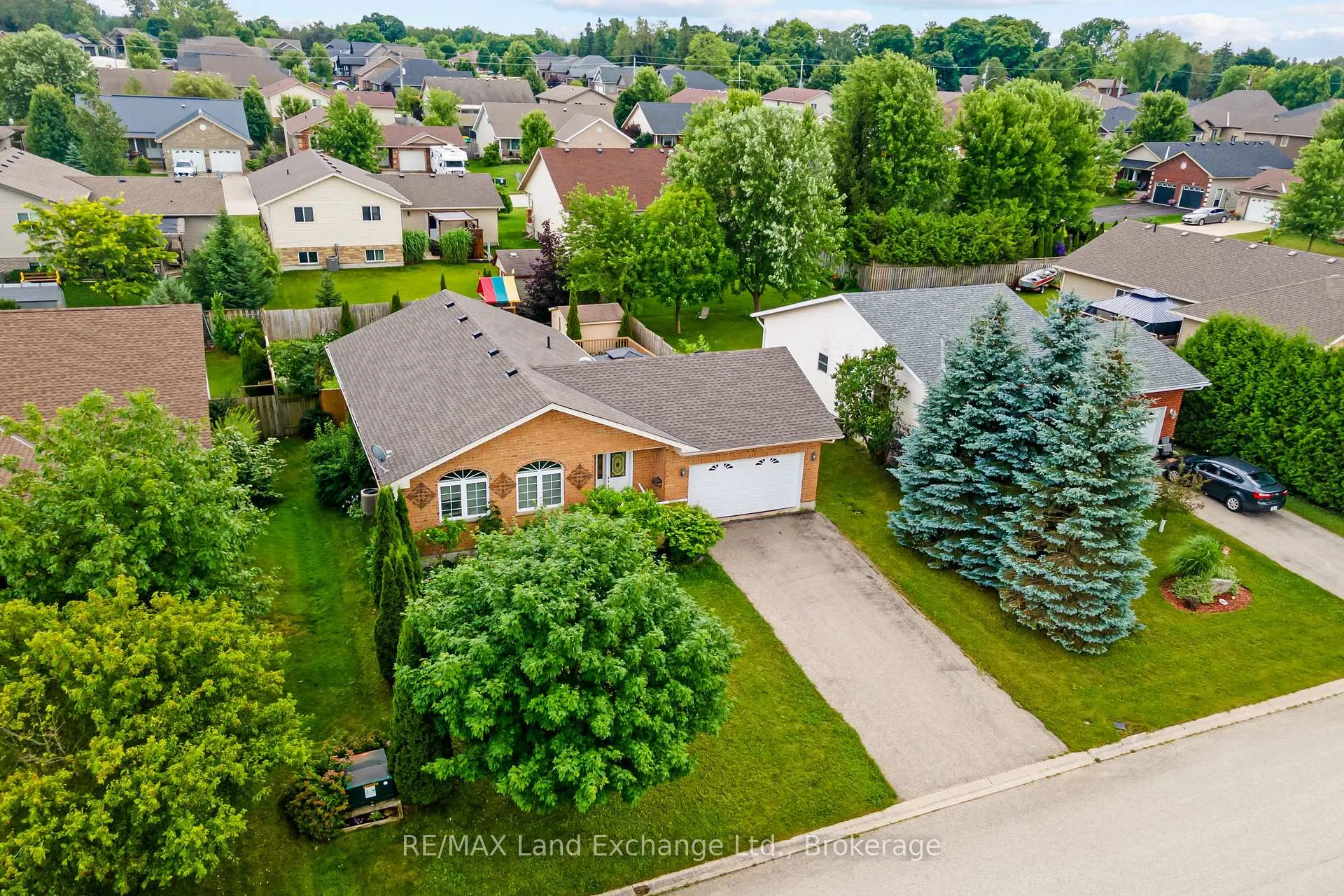 Photo 2 of 120 Owen Road, Wellington North, Mount Forest — HOMEH