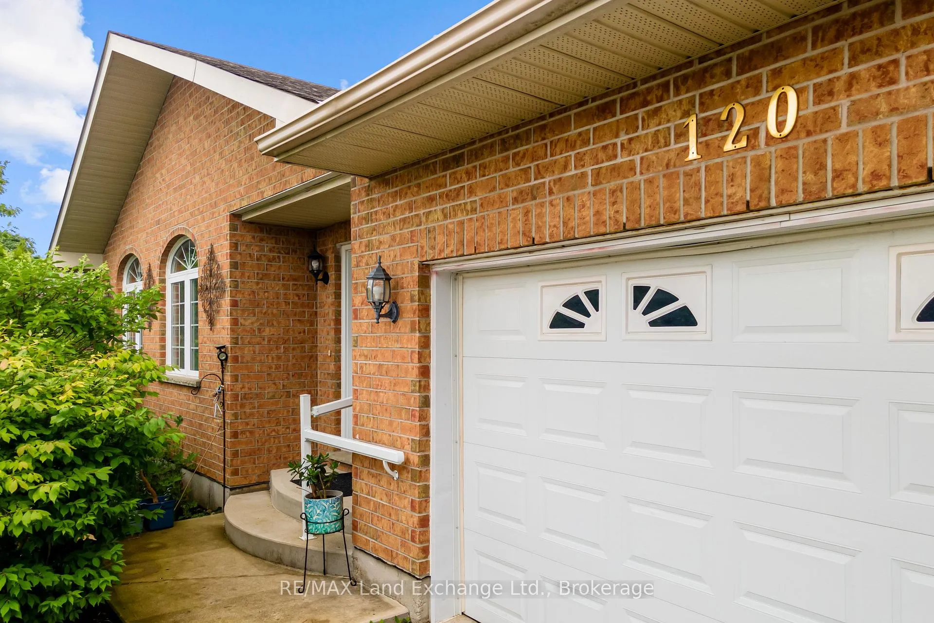 Photo 4 of 120 Owen Road, Wellington North, Mount Forest — HOMEH