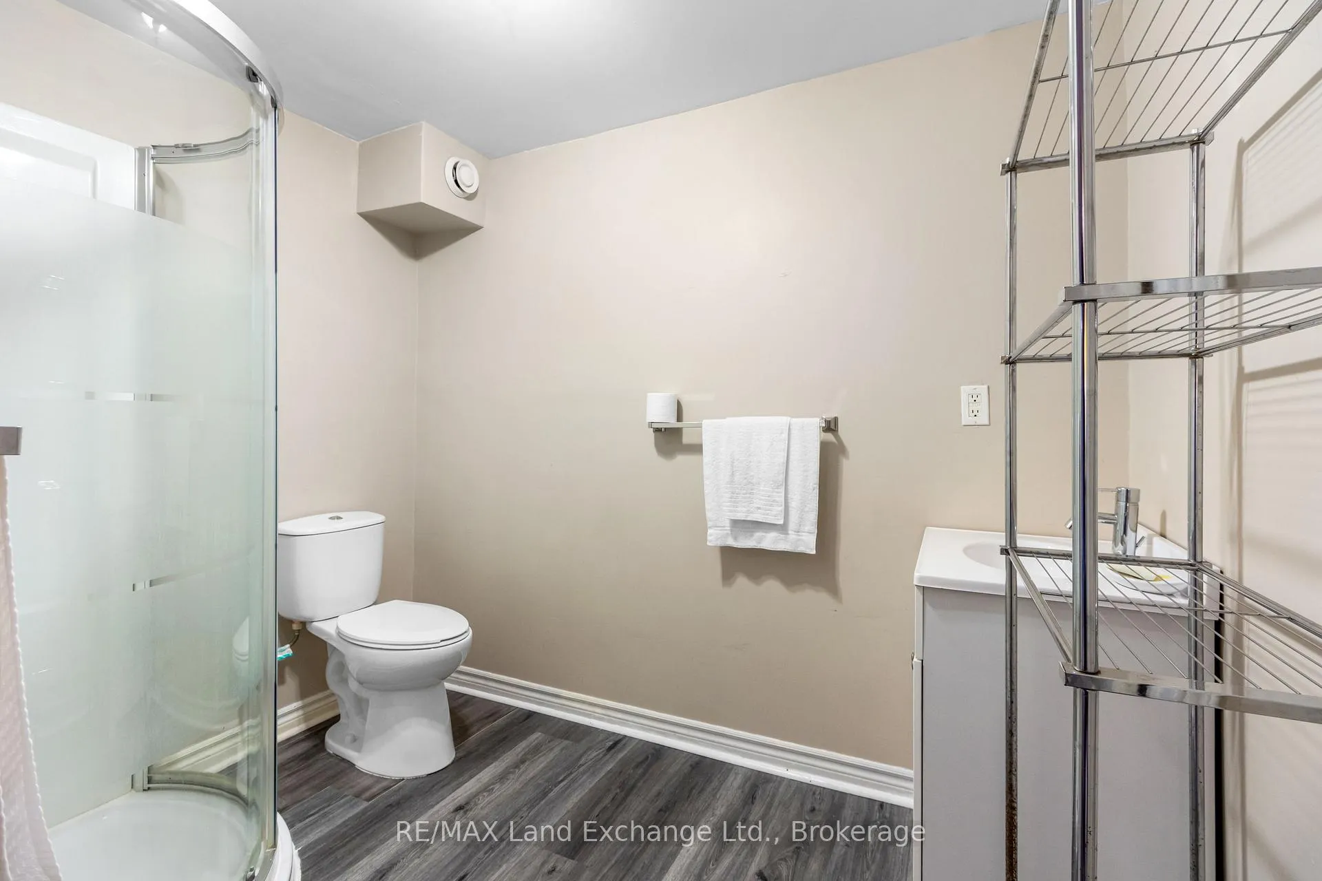 Photo 35 of 120 Owen Road, Wellington North, Mount Forest — HOMEH